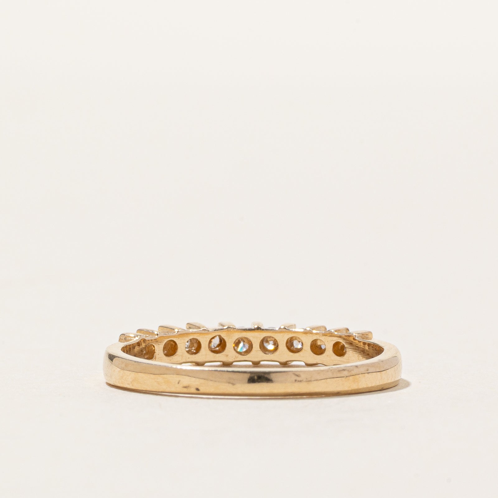 Alliance cannelée semi-éternité en or 10 carats sertie de diamants | 0,20 ct au total | Taille 6,25