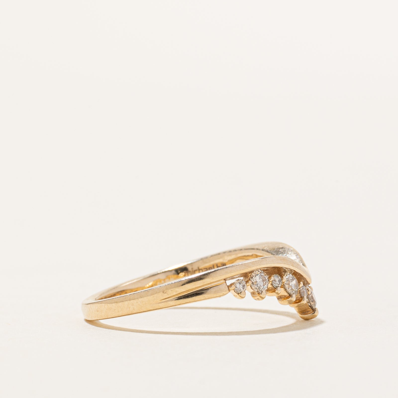 10K Semi Eternity Diamond Chevron Ring | 0.25ctw | SZ 5.75