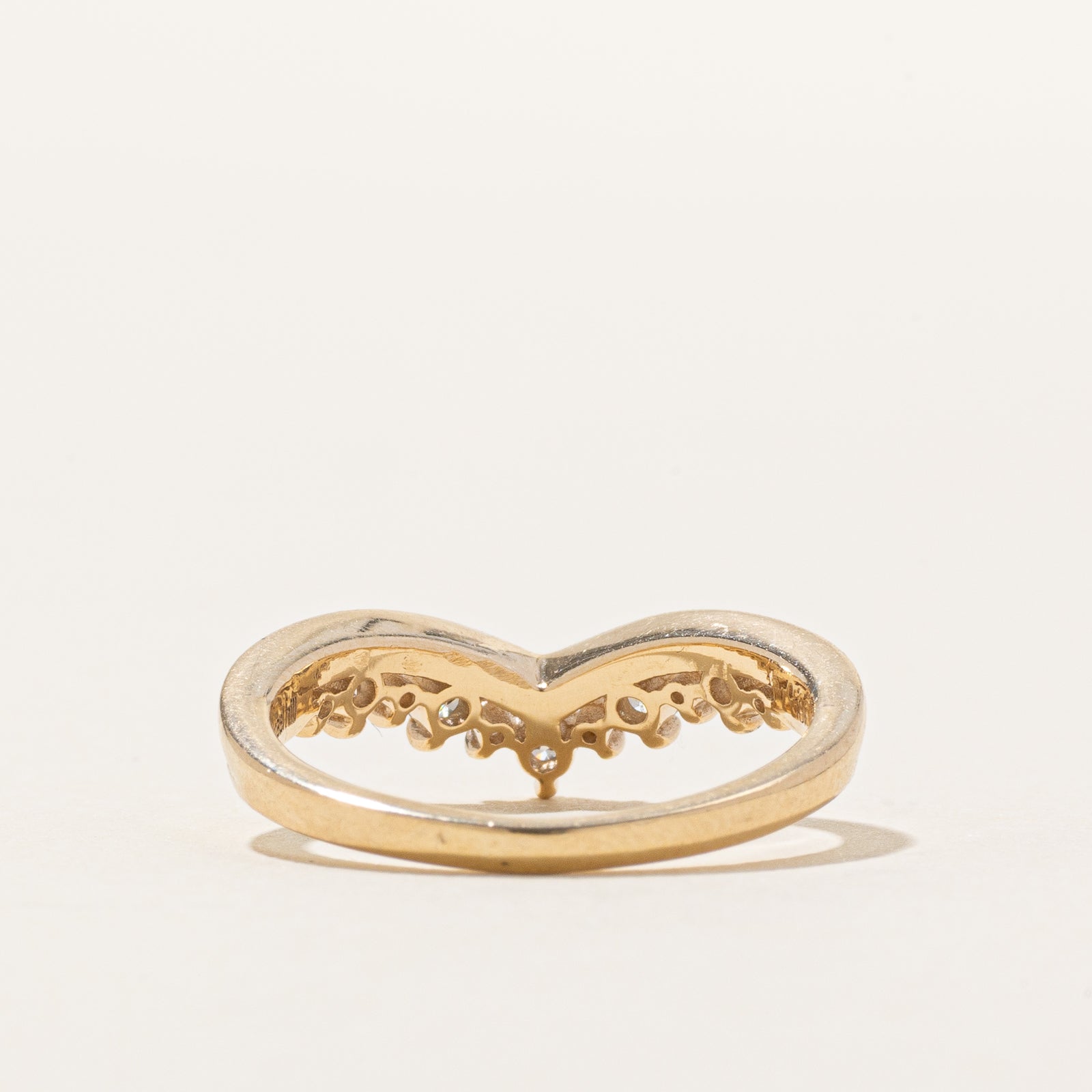 10K Semi Eternity Diamond Chevron Ring | 0.25ctw | SZ 5.75