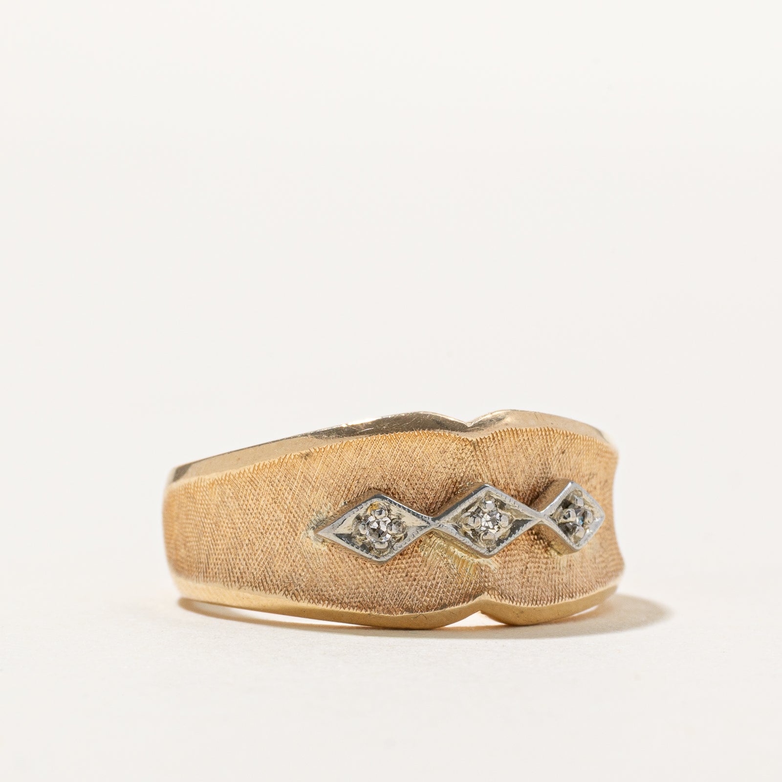 14K Illusion Set Diamond Textured Ring | 0.03ctw | SZ 6.25