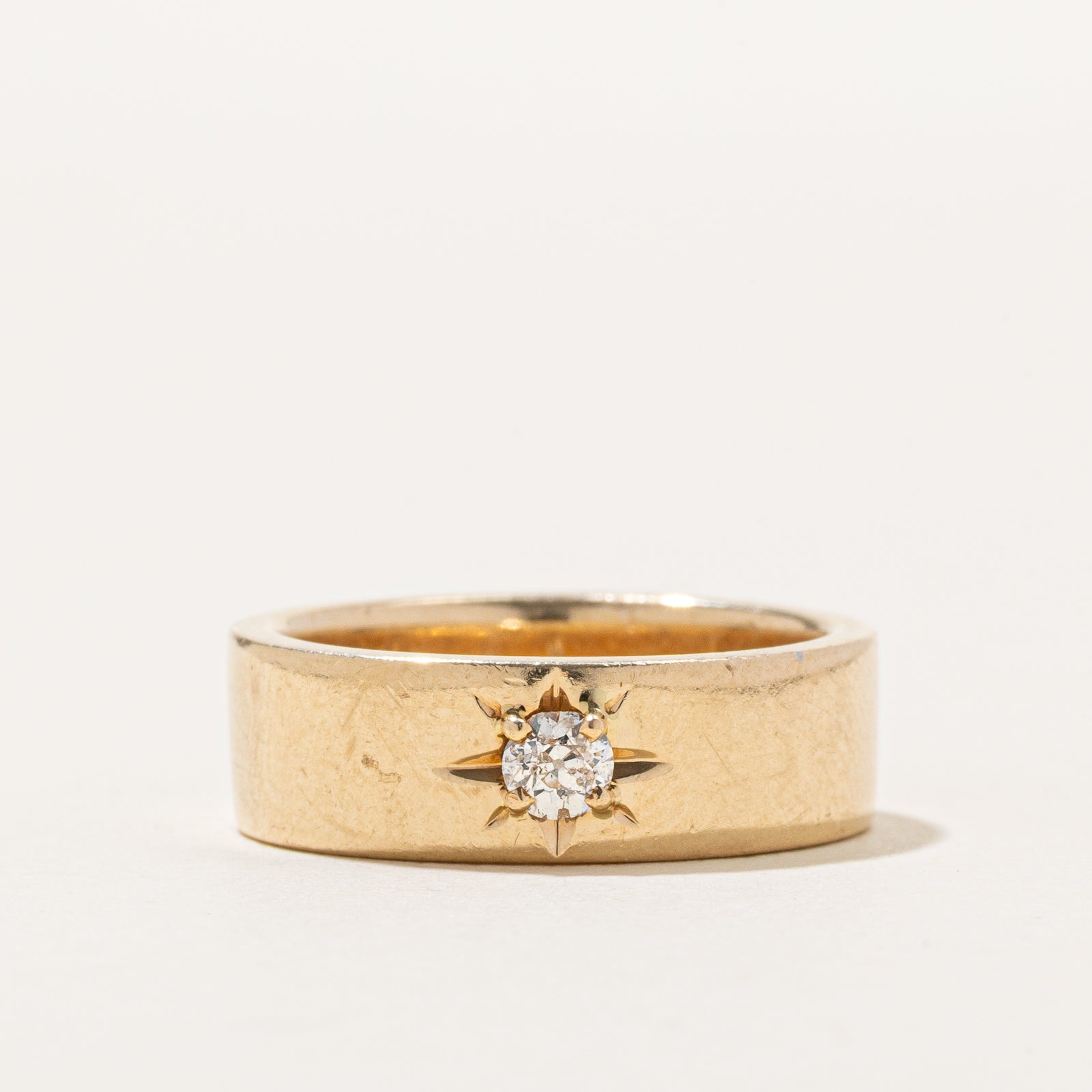 10K Star Set Old Mine Cut Diamond Band | 0.13ct | SZ 5.75