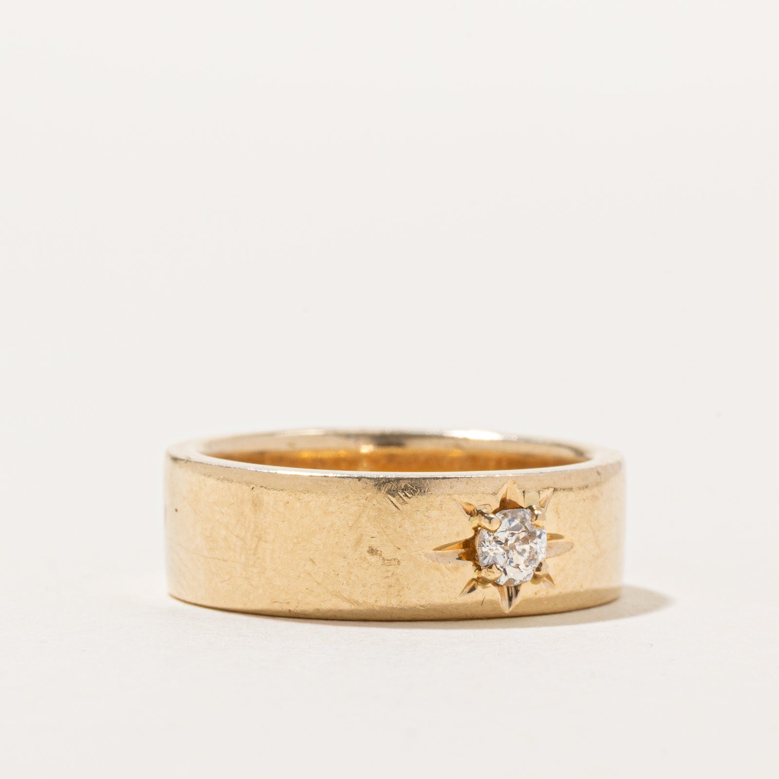 10K Star Set Old Mine Cut Diamond Band | 0.13ct | SZ 5.75