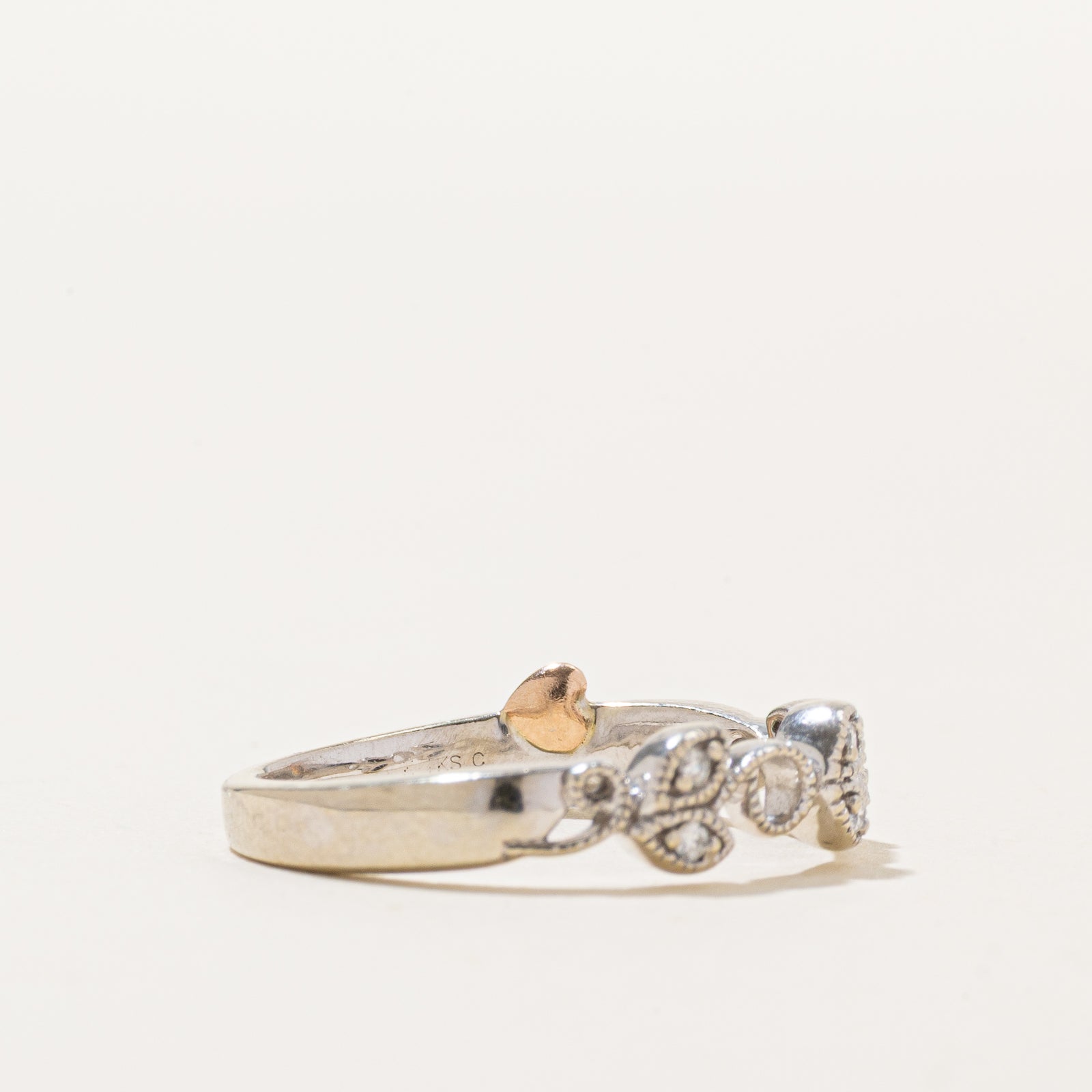 10K Diamond Milgrained Vine Band | 0.04ctw | SZ 6.5