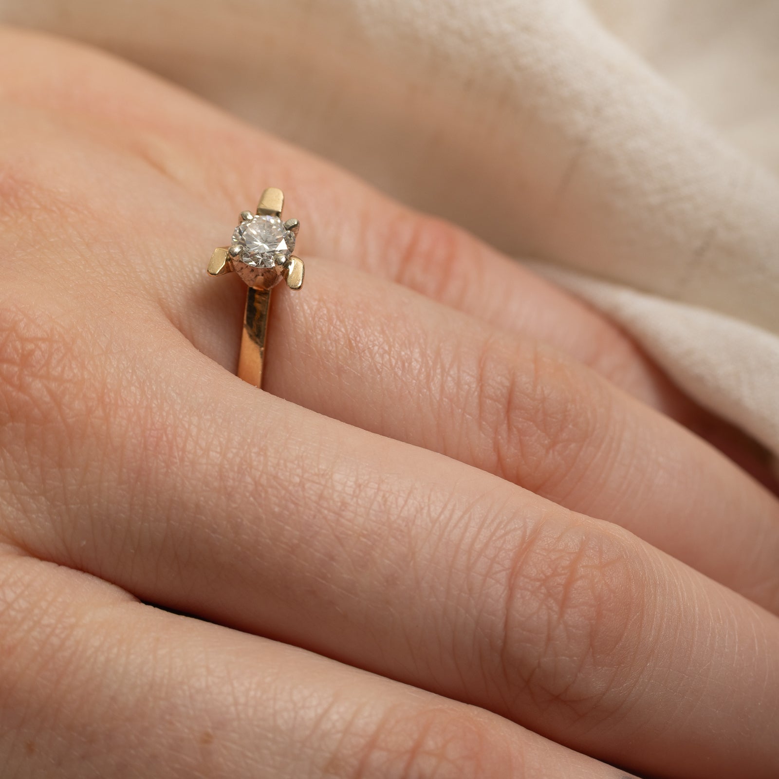 14K Solitaire Diamond Triangle Bypass Ring | 0.45ct | SZ 4