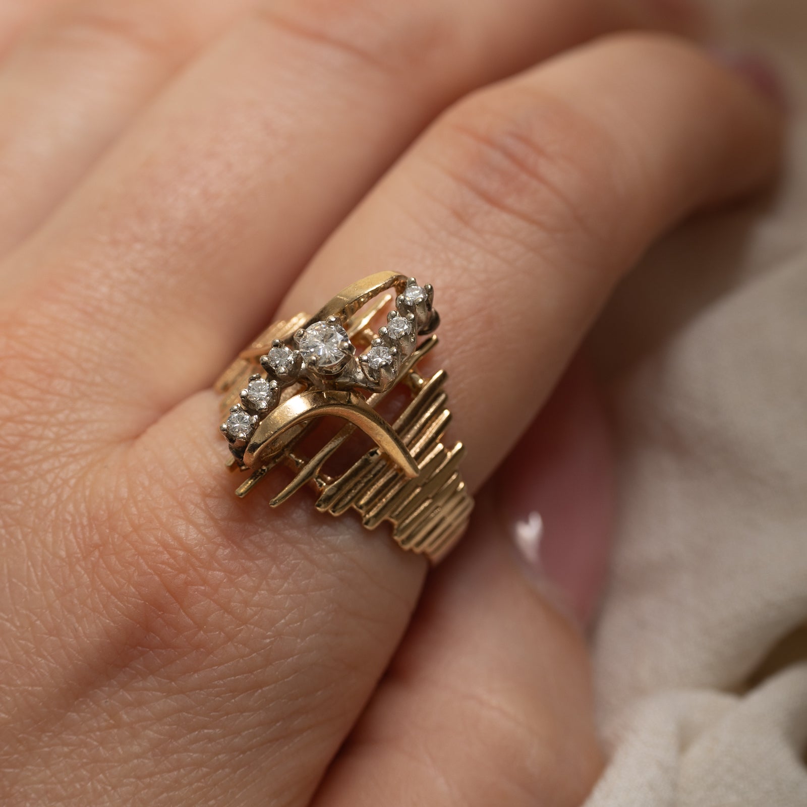 10K Diamond Grooved Cocktail Ring | 0.31ctw | SZ 10