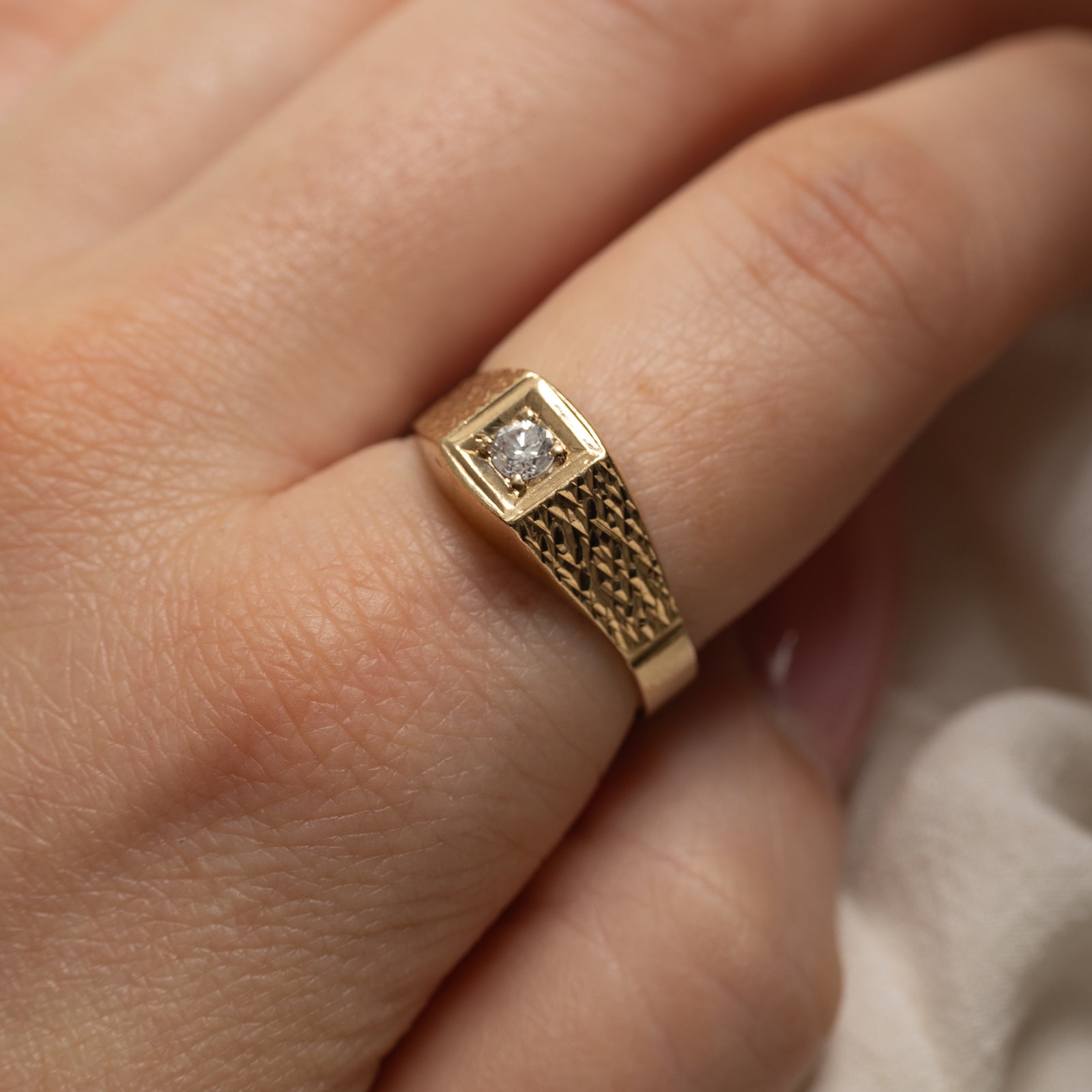 1986 London 9K Diamond Textured Signet Ring | 0.18ct | SZ 9.25