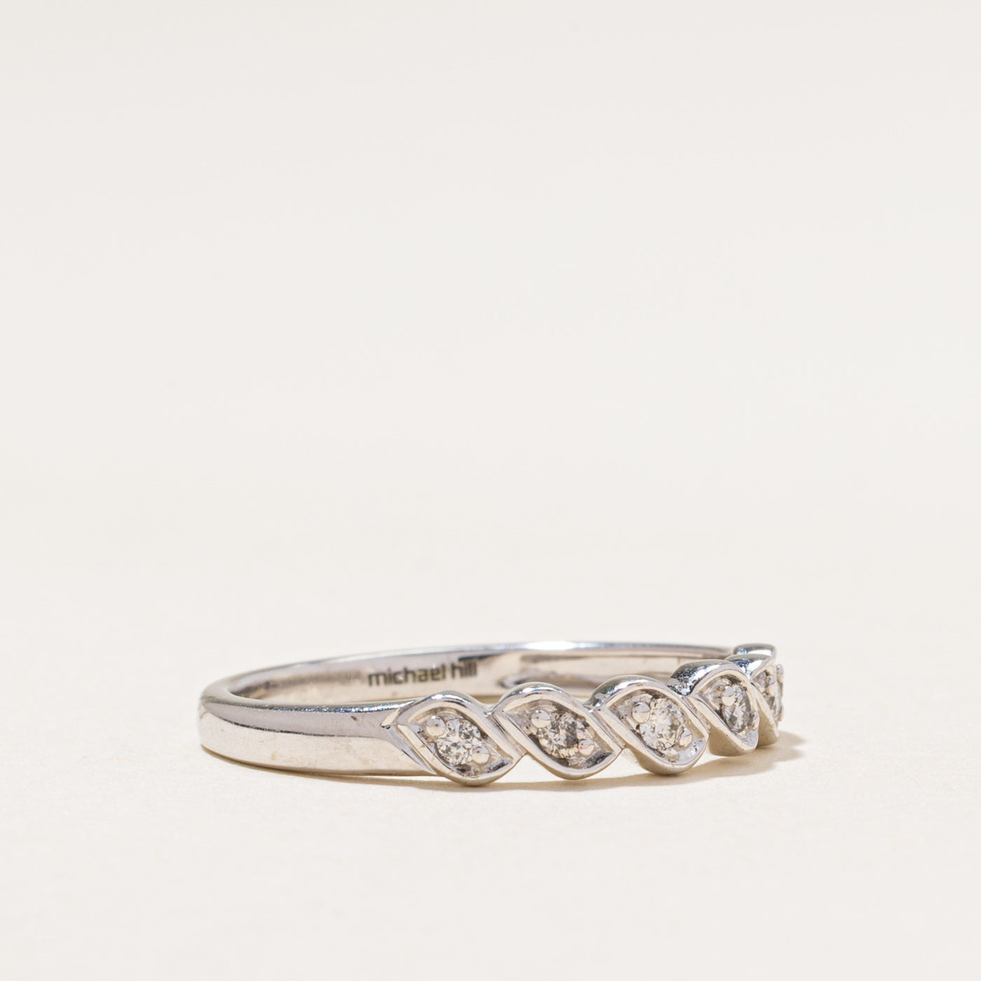 'Michael Hill' White Gold Diamond Scalloped Ring | 0.10ctw | SZ 7.5