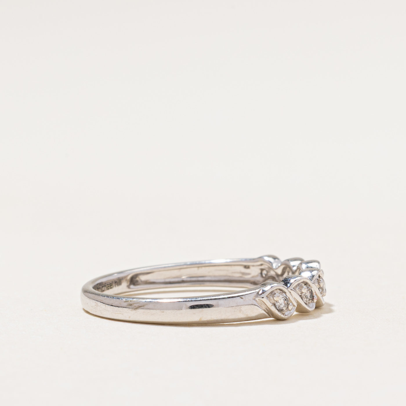 'Michael Hill' White Gold Diamond Scalloped Ring | 0.10ctw | SZ 7.5