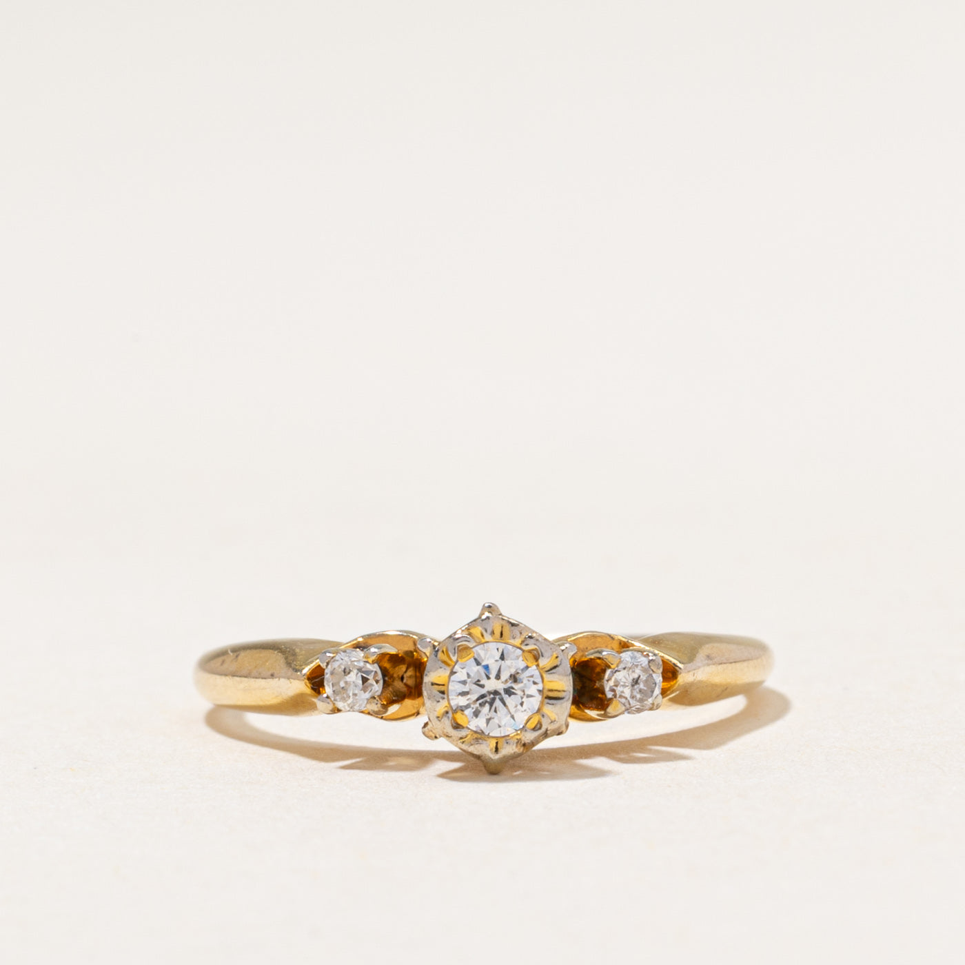 Illusion Set Three Stone Diamond Ring | 0.17ctw | SZ 6.25