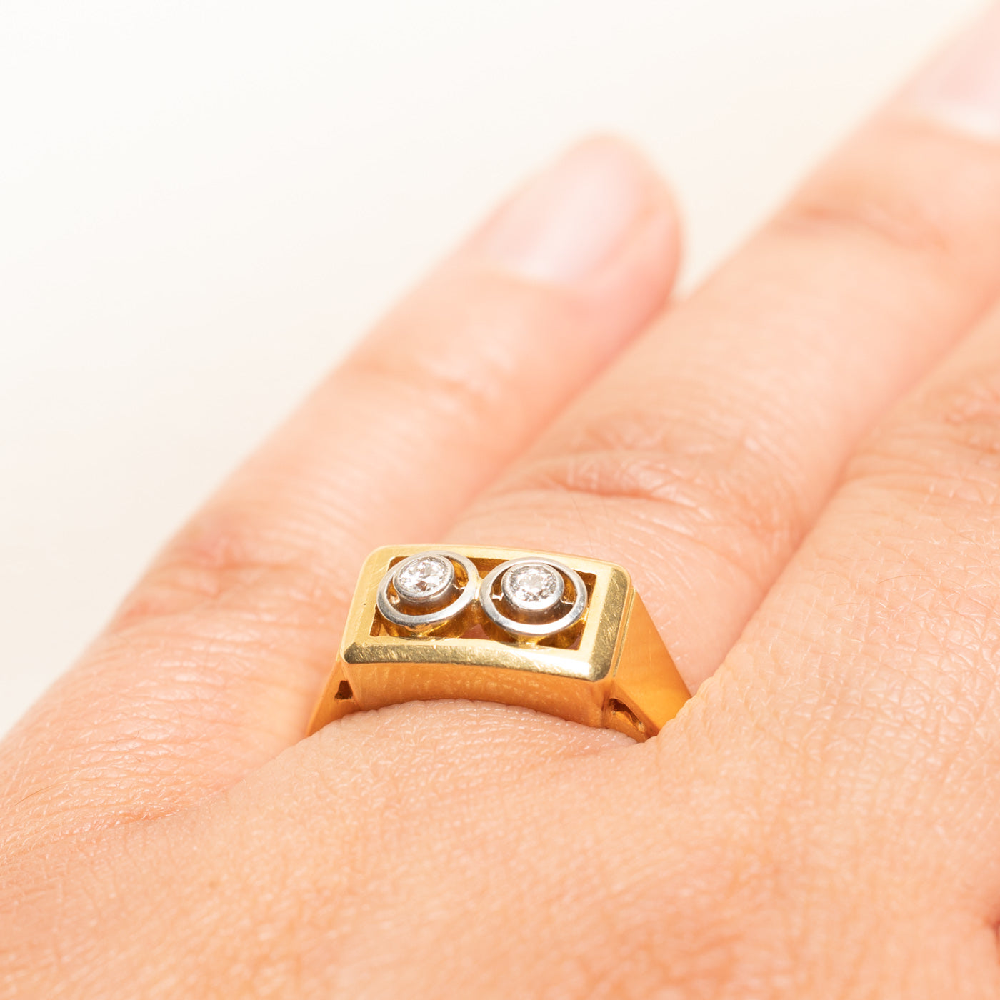 Two Stone Diamond Circle Geometric Ring | 0.12ctw | SZ 7.75