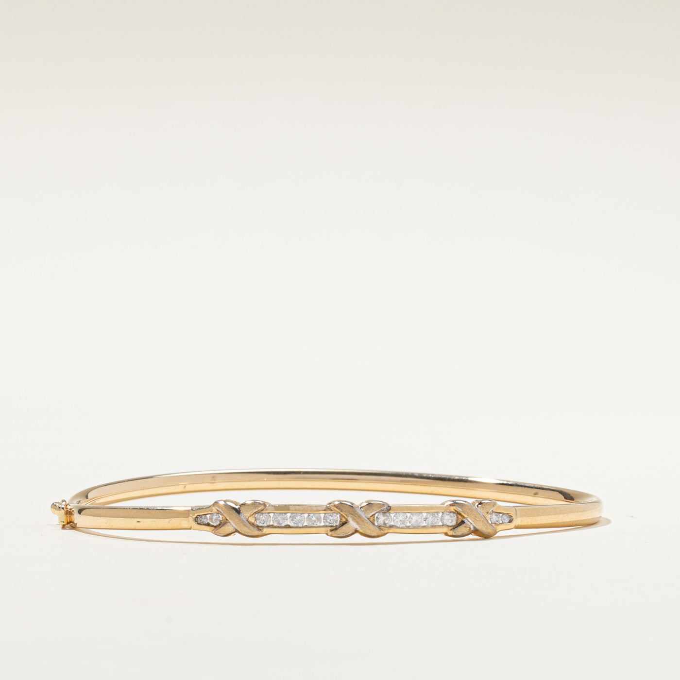 Diamond Bangle Bracelet | 0.35ctw | 7.5"