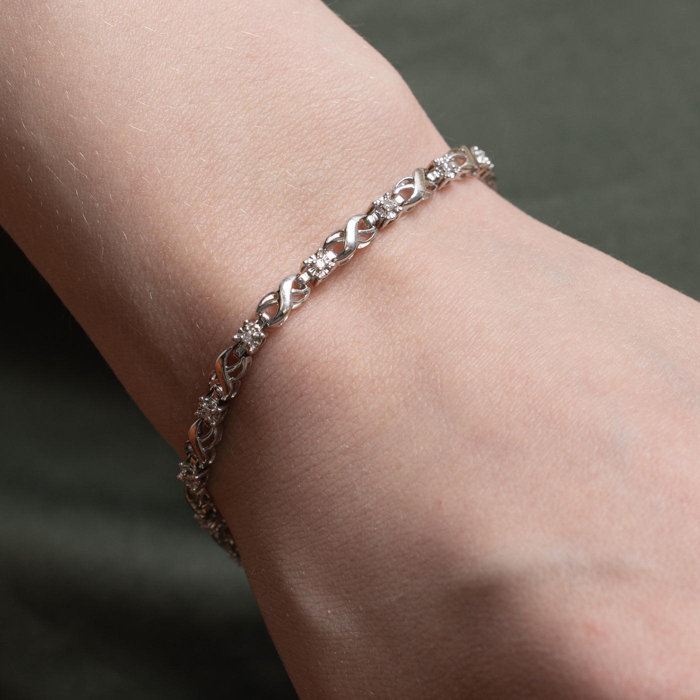 Illusion Set Diamond Infinity Link Bracelet | 0.24ctw | 7.5"