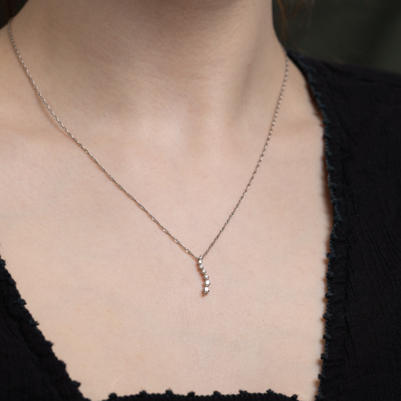 Diamond Wave Pendant Necklace | 0.23ctw | 18"
