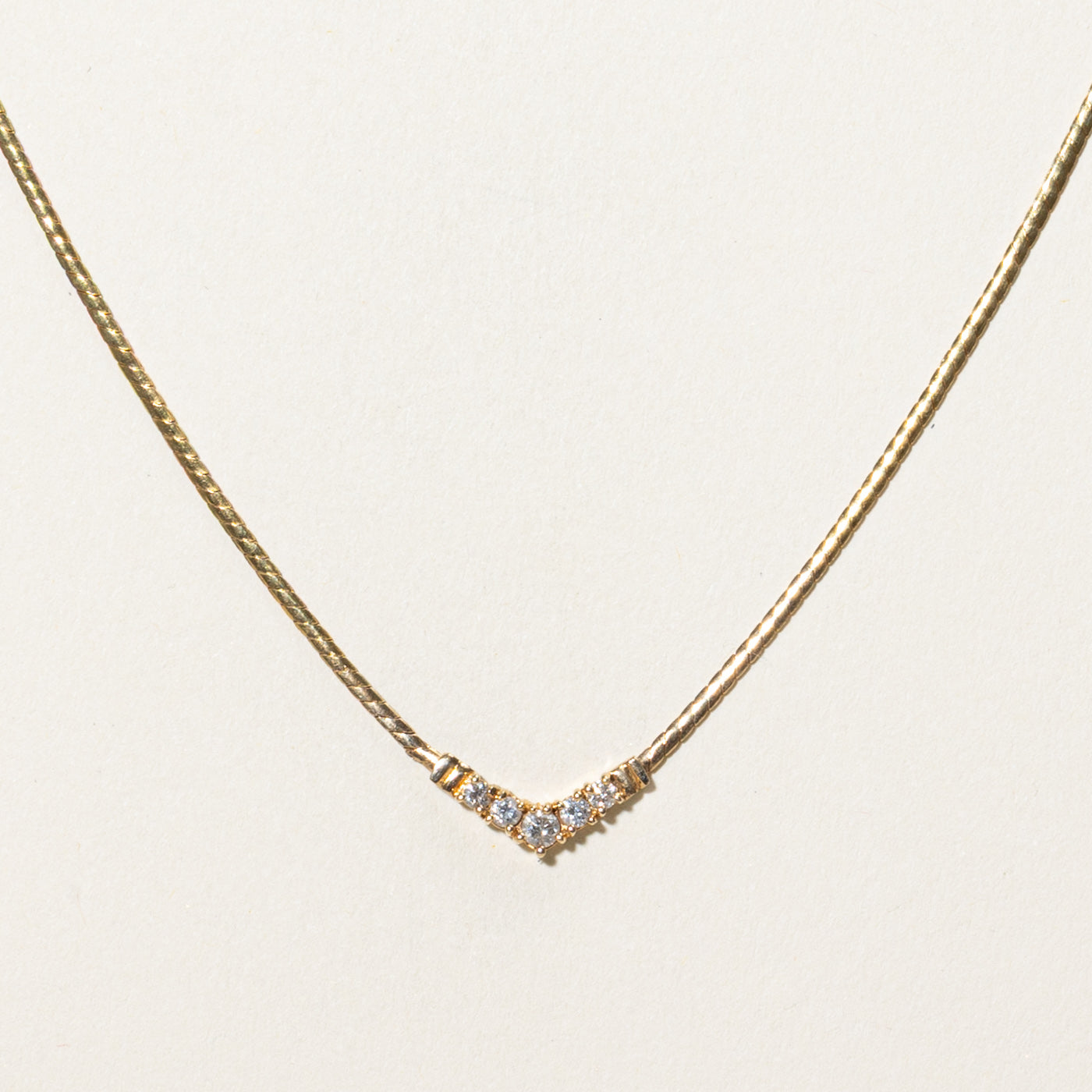 Diamond Chevron Necklace | 0.22ctw | 16"