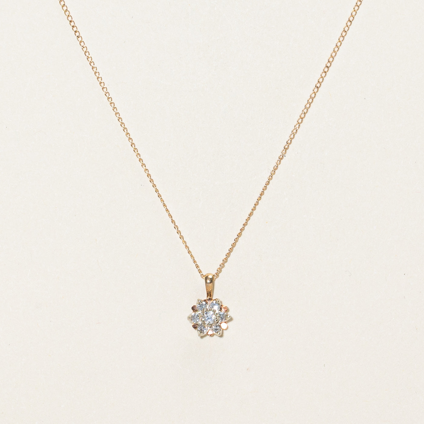 Collier pendentif pétale en diamant | 0,13 ct | 40,6 cm