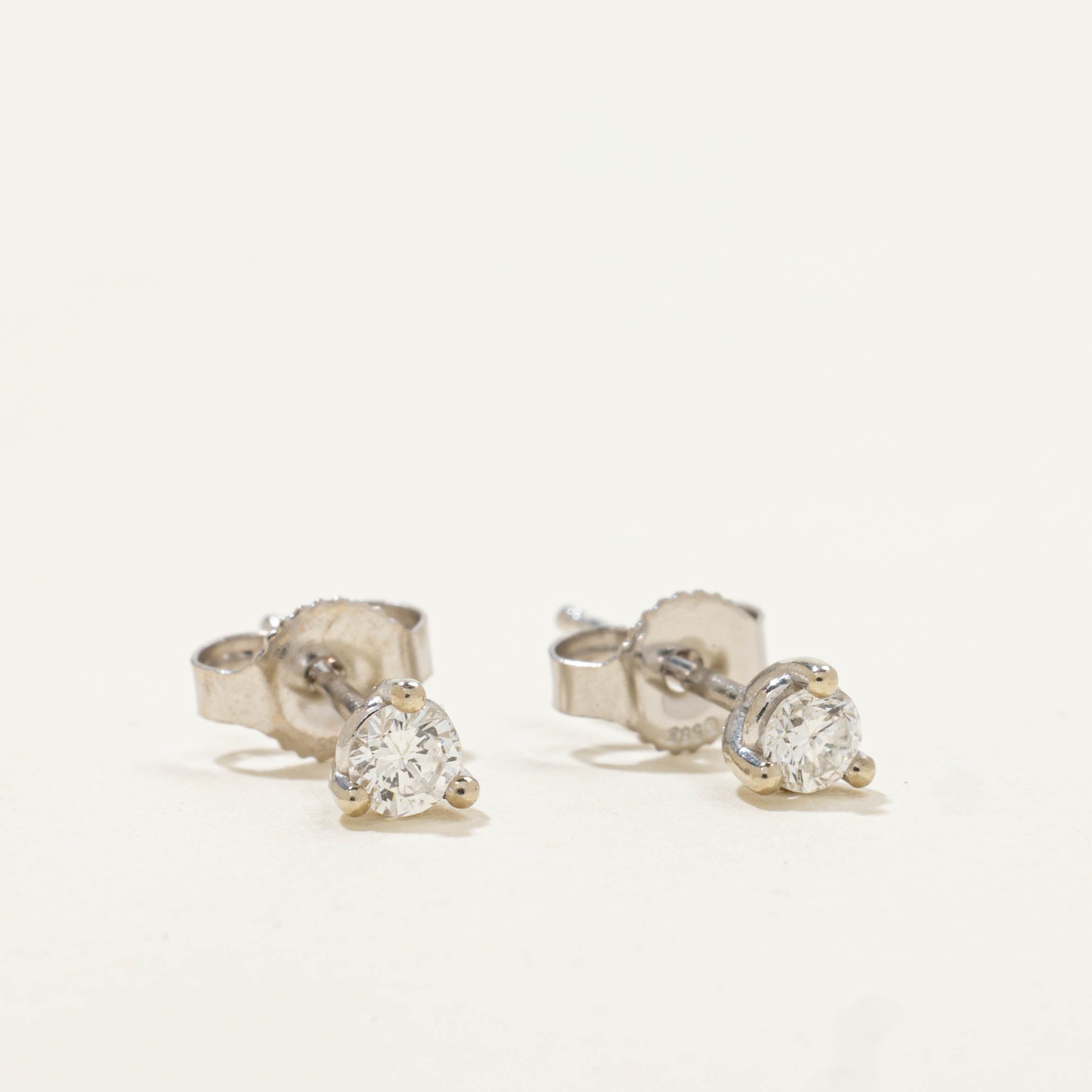 14k White Gold Diamond Studs | 0.16ctw