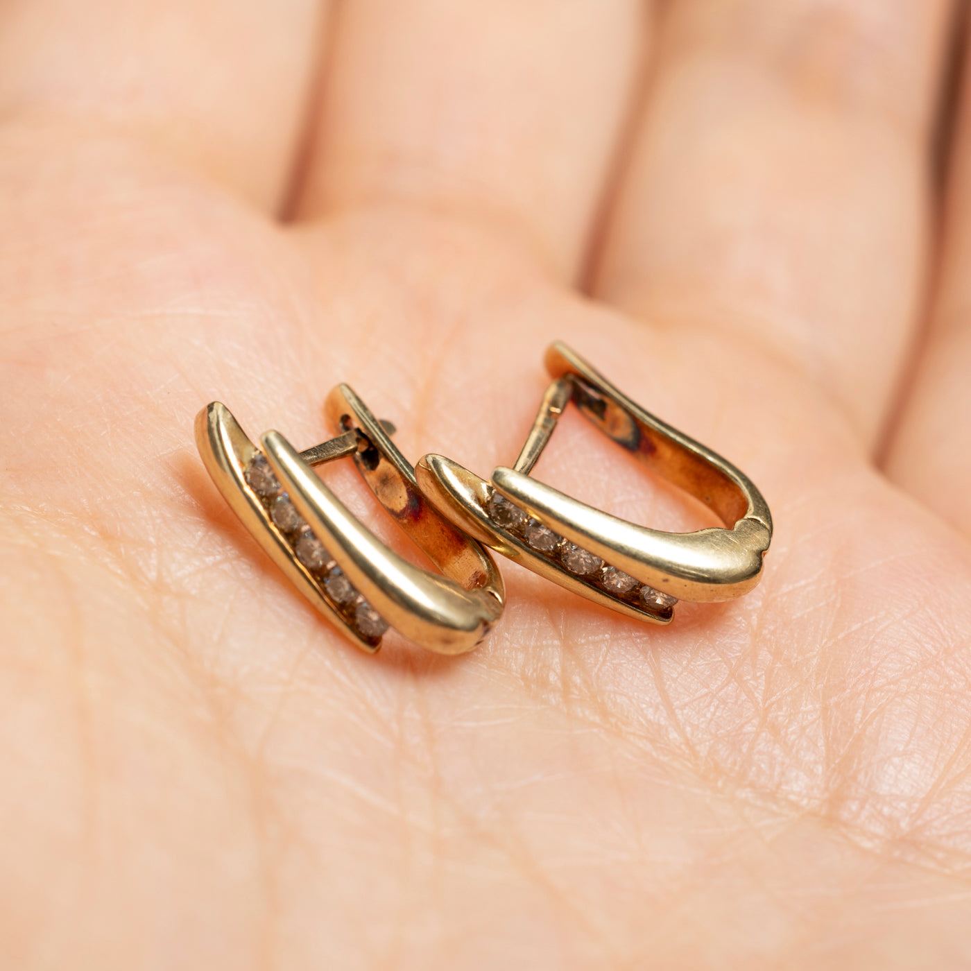 Diagonal Channel Set Diamond Huggie Earrings | 0.26ctw