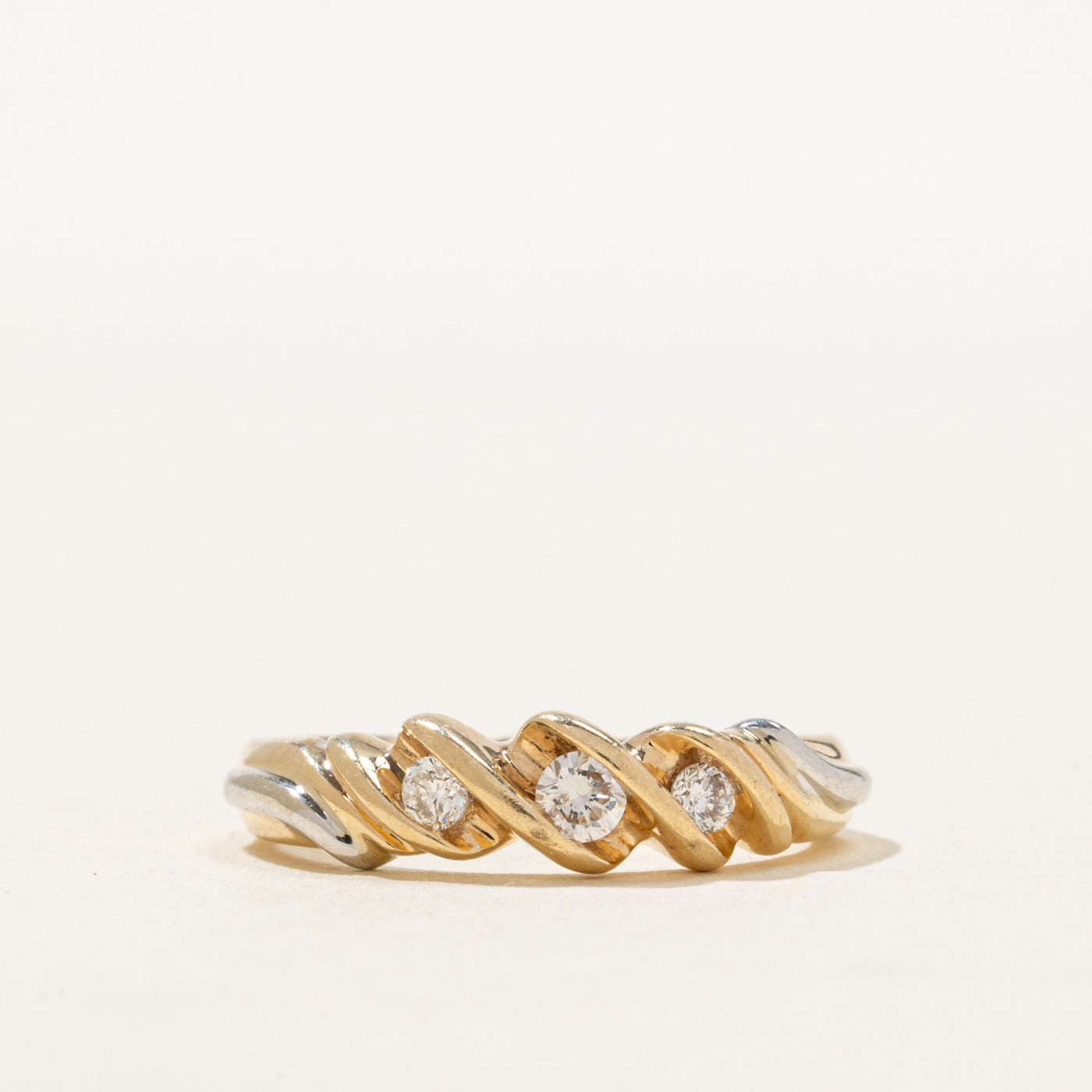 10K Three Stone Diamond Croissant Ring | 0.14ctw | SZ 4.75