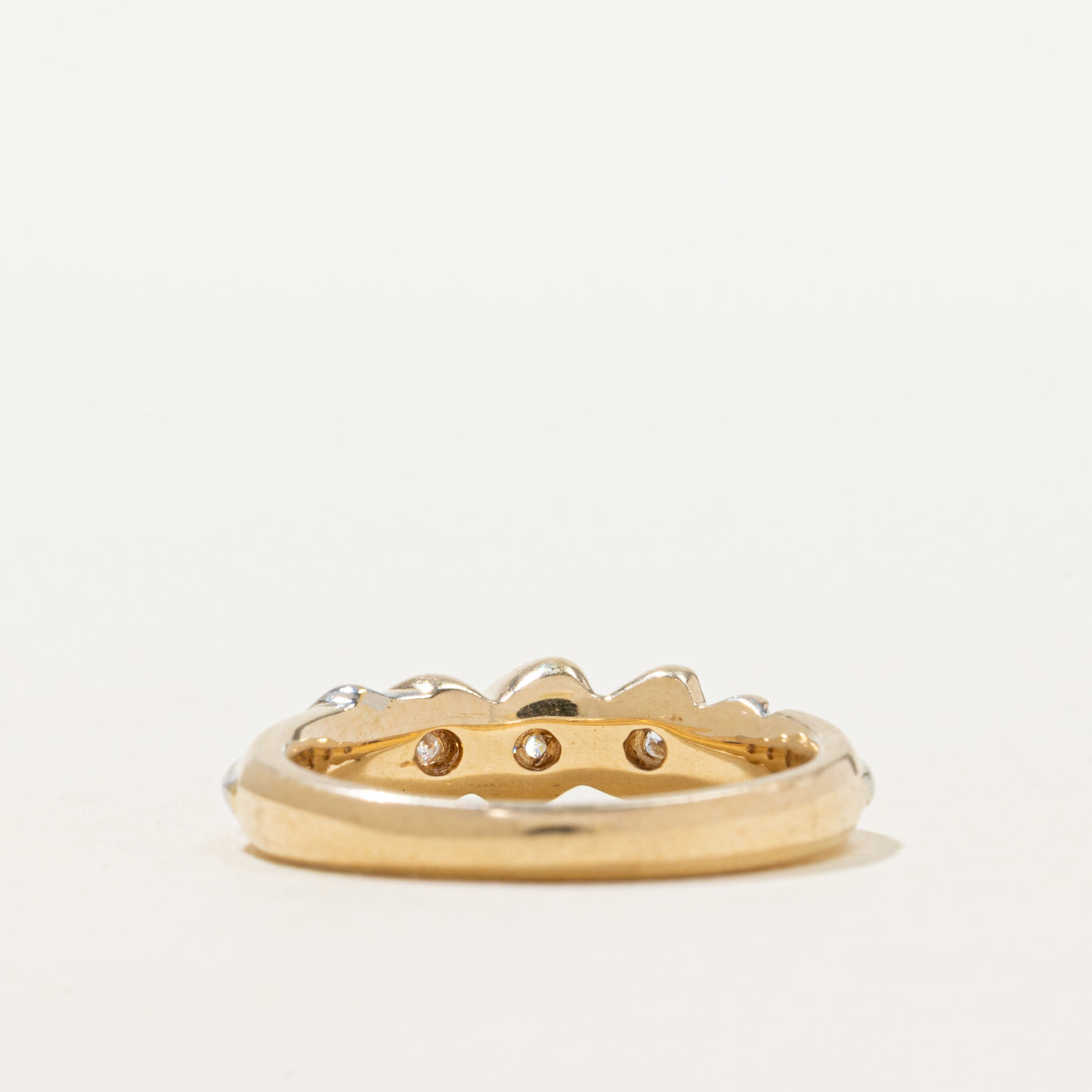 10K Three Stone Diamond Croissant Ring | 0.14ctw | SZ 4.75