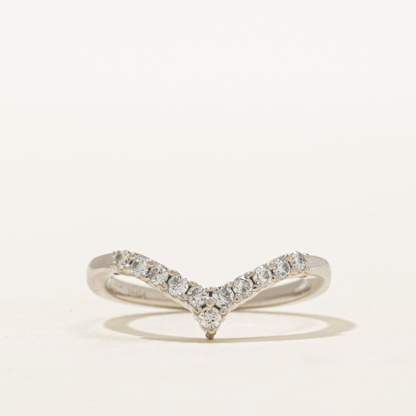 14K Diamond Chevron Ring | 0.18ctw | SZ 5.75