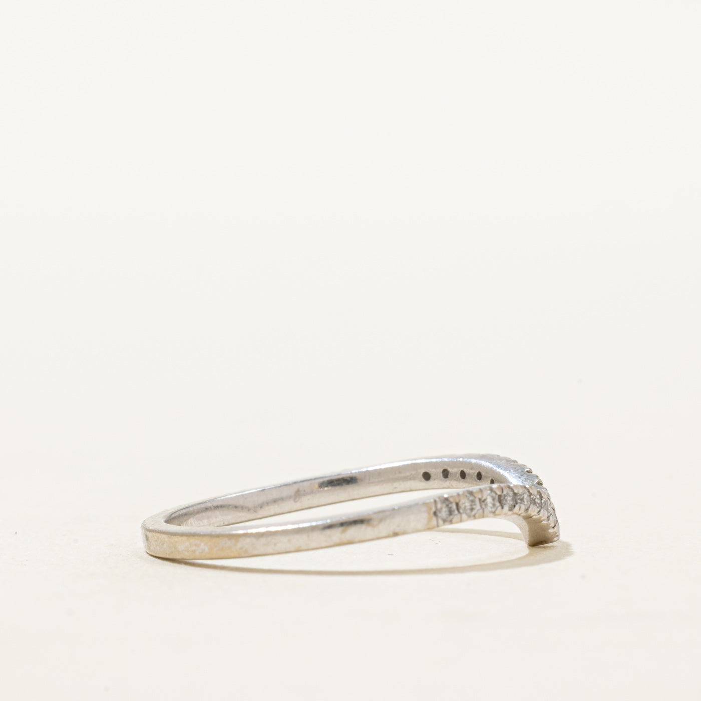 10K Diamond Thin Chevron Ring | 0.09ctw | SZ 7