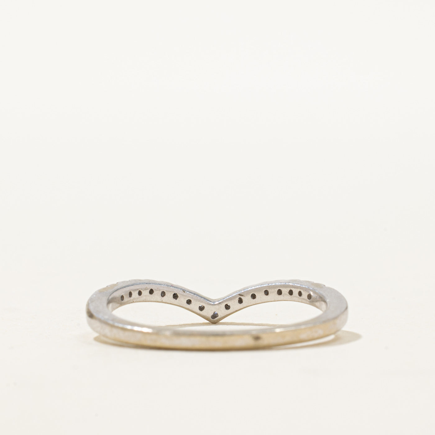 10K Diamond Thin Chevron Ring | 0.09ctw | SZ 7