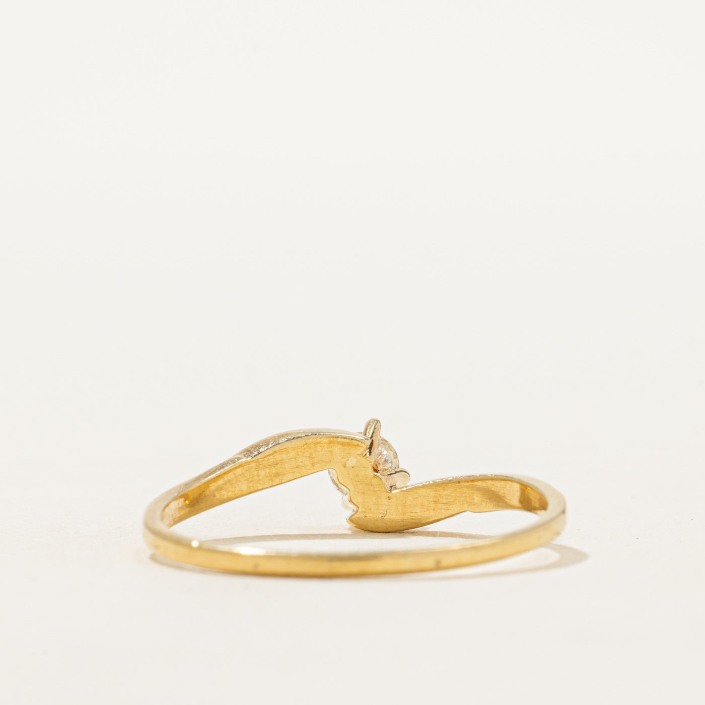 18K Diamond Grooved Bypass Ring | 0.17ct | SZ 8