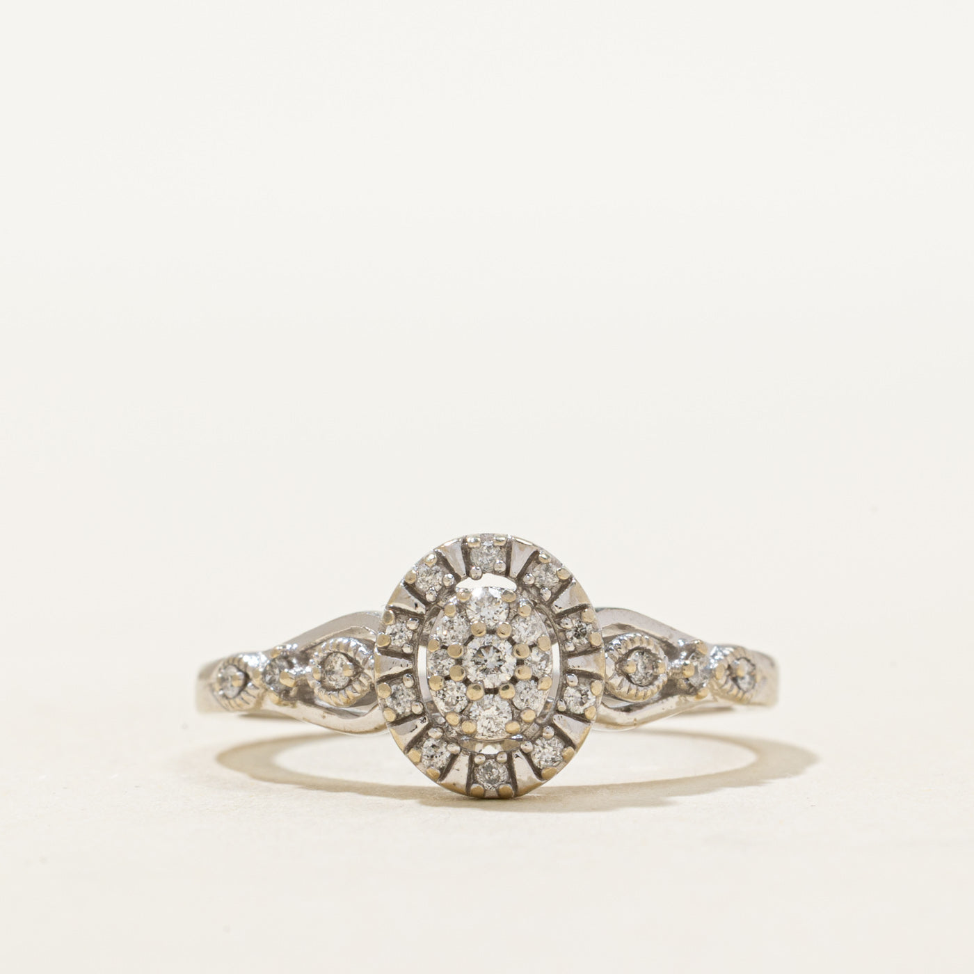 10K Diamond Oval Cluster Ring | 0.14ctw | SZ 7