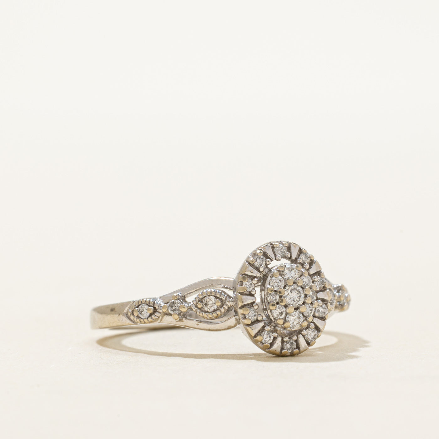 10K Diamond Oval Cluster Ring | 0.14ctw | SZ 7