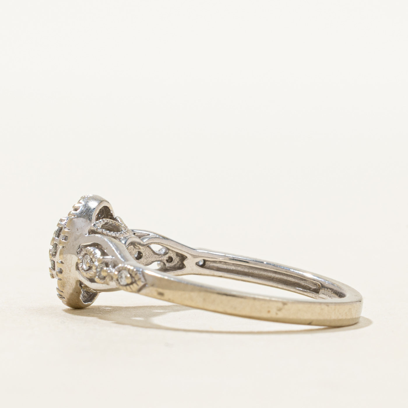 10K Diamond Oval Cluster Ring | 0.14ctw | SZ 7