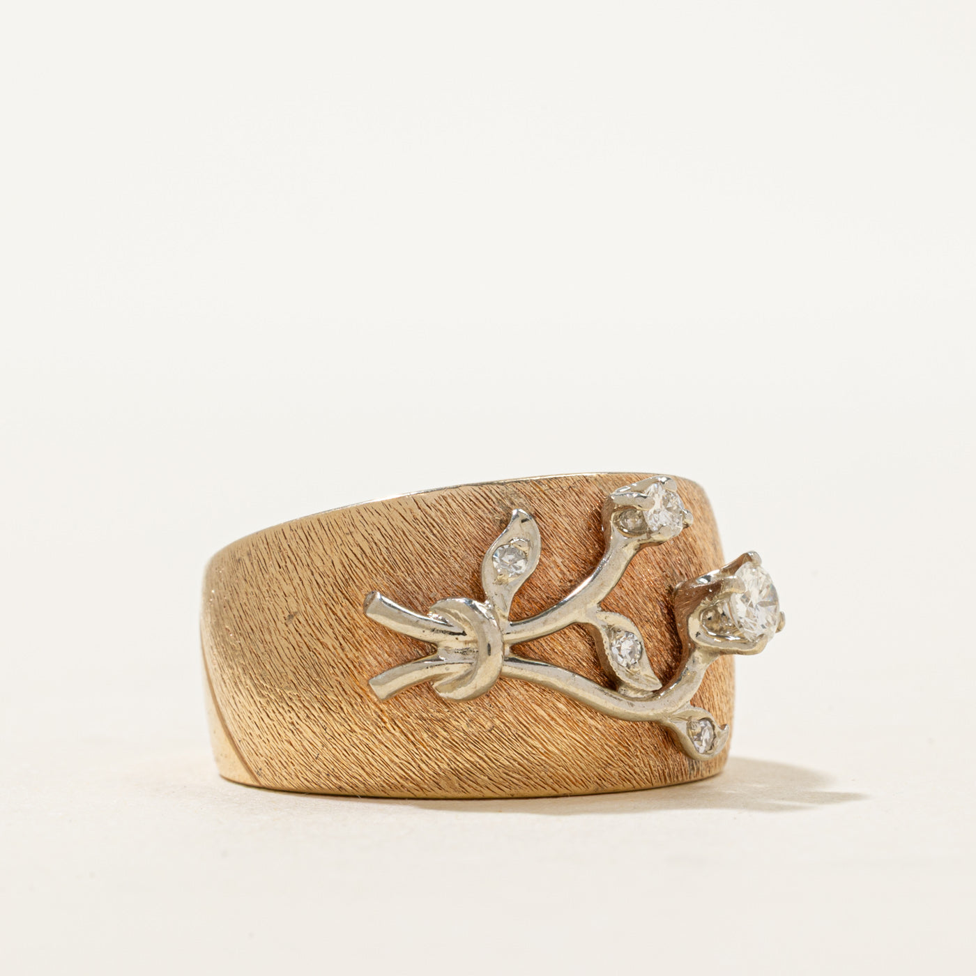 14K Two Tone Gold Diamond Floral Chunky Ring | 0.24ctw | SZ 7.75