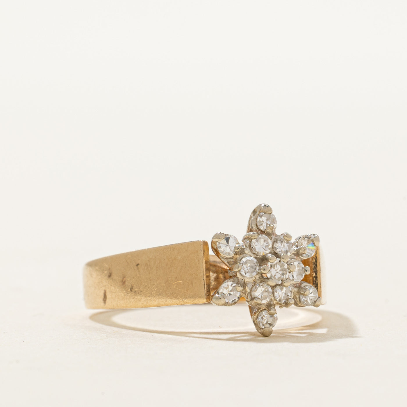 14K Diamond Petal Ring | 0.20ctw | SZ 6.25