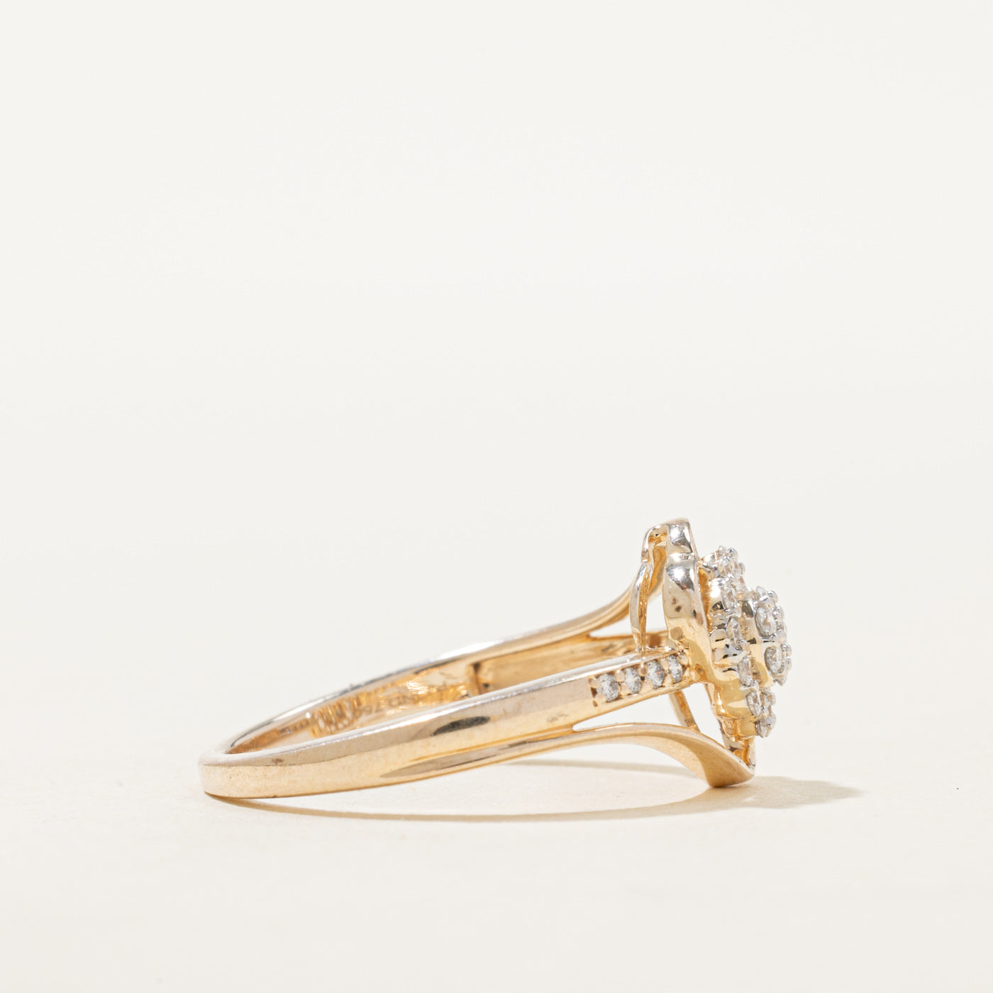 18K Diamond Cluster Halo Openwork Ring | 0.18ctw | SZ 6.75