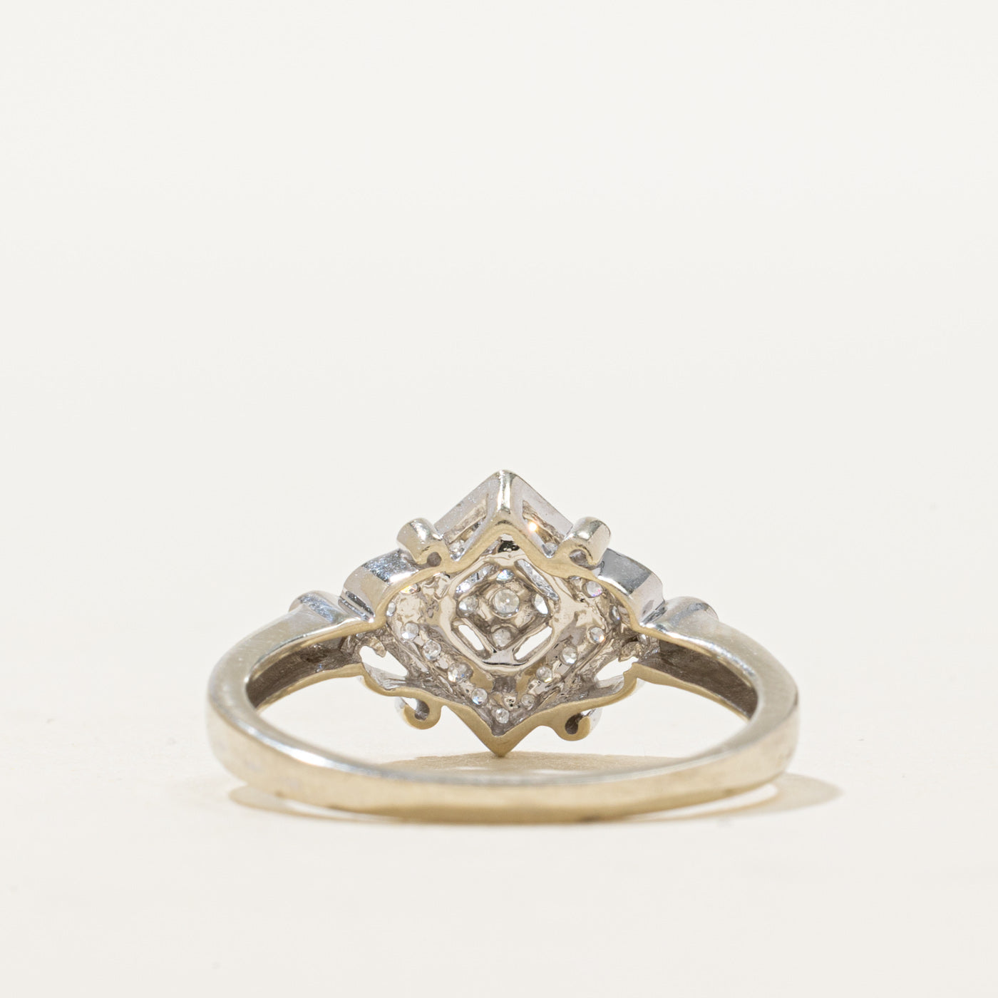 10K Diamond Cluster Halo Ring | 0.17ctw | SZ 5.5