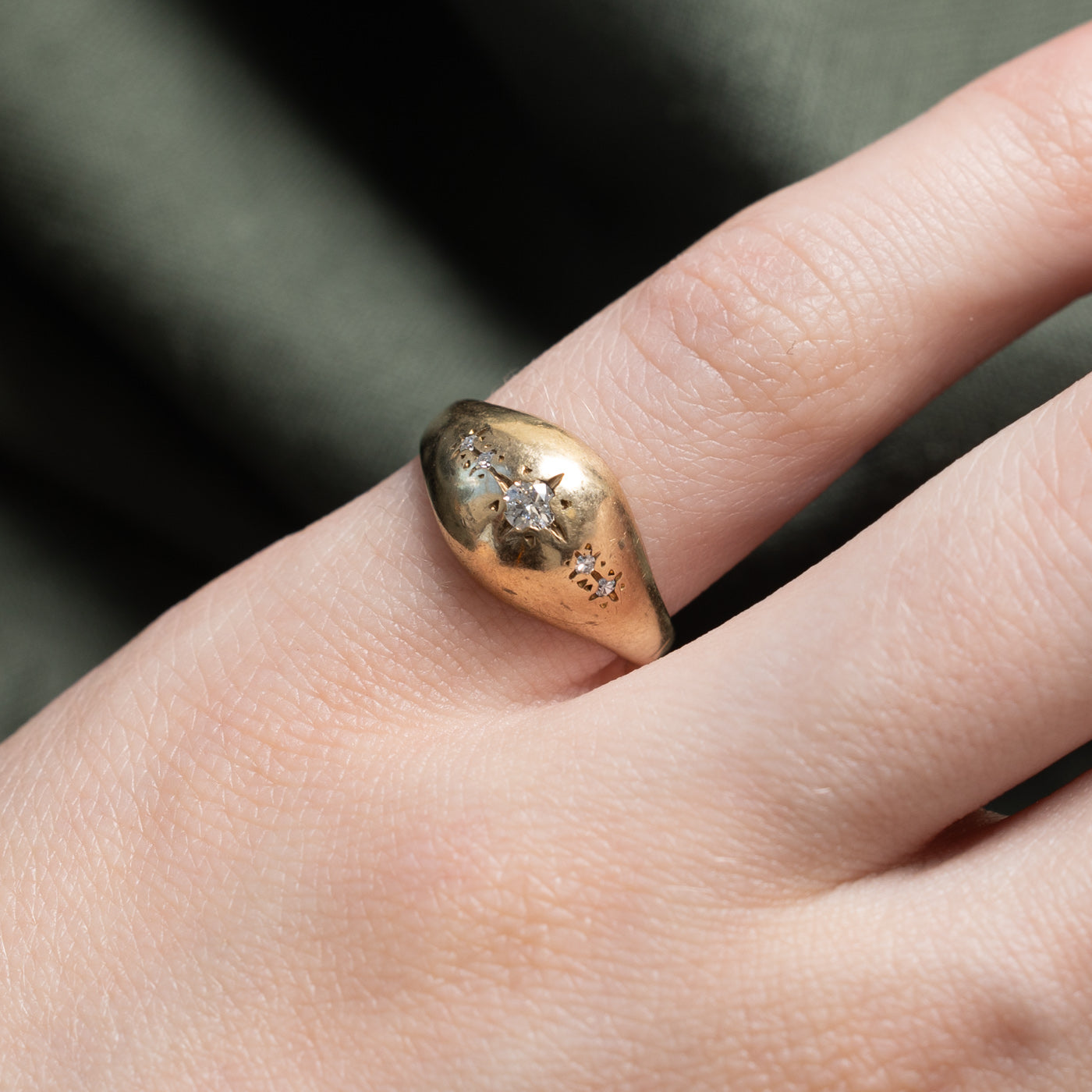 10K Star Set Diamond Dome Ring | 0.10ctw | SZ 4.25