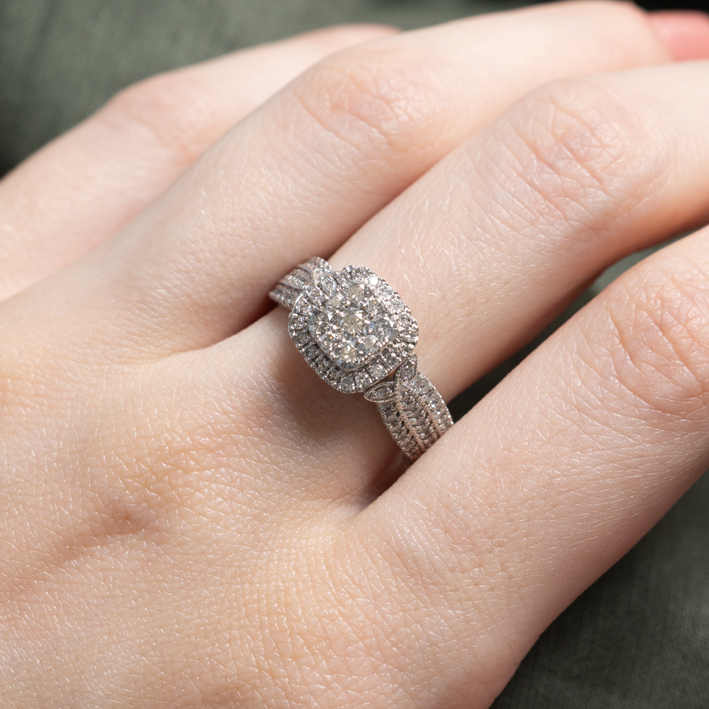 10K Diamond Cluster Halo Ornate Ring | 1.00ctw | SZ 7