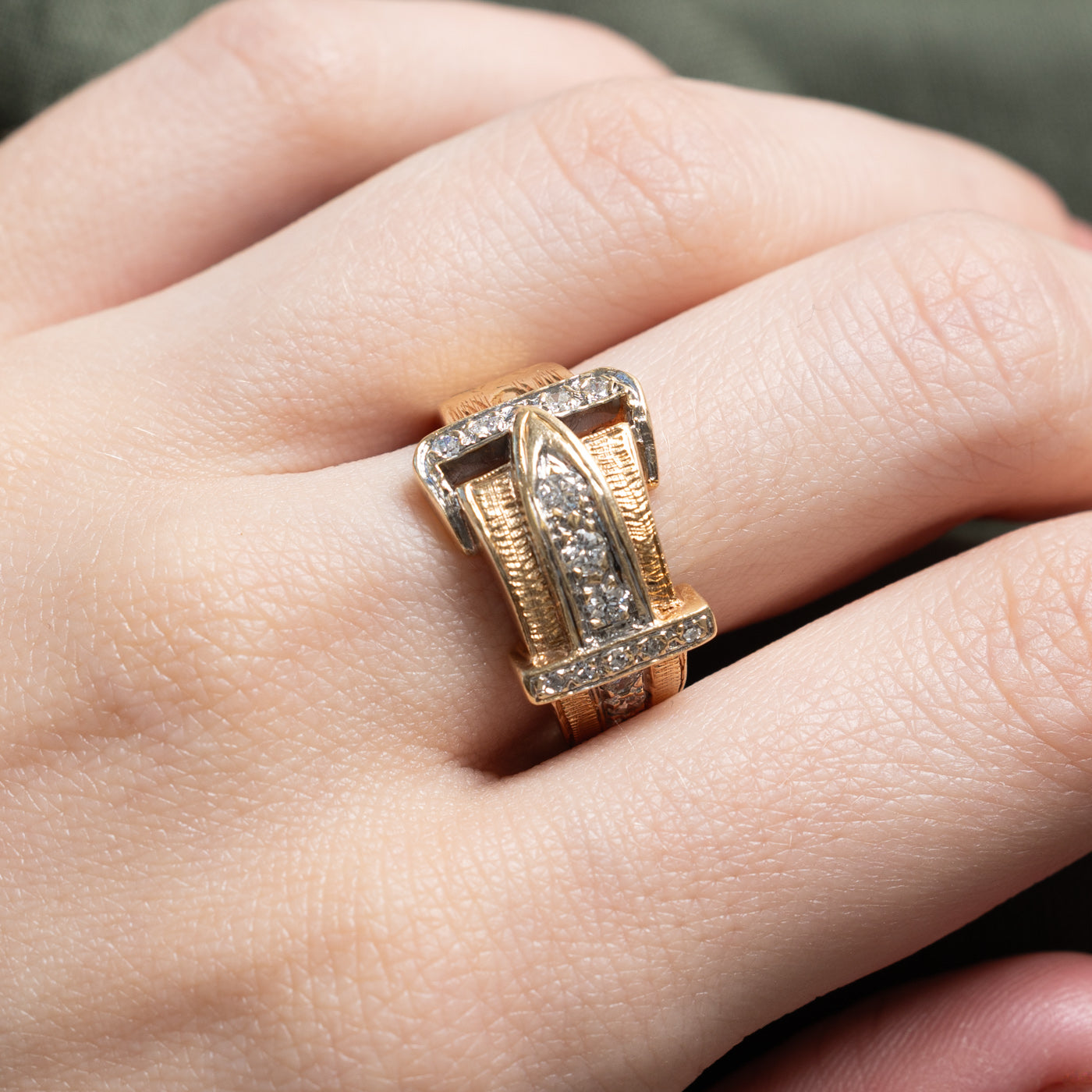 14K Two Tone Gold Diamond Buckle Ring | 0.33ctw | SZ 7.75