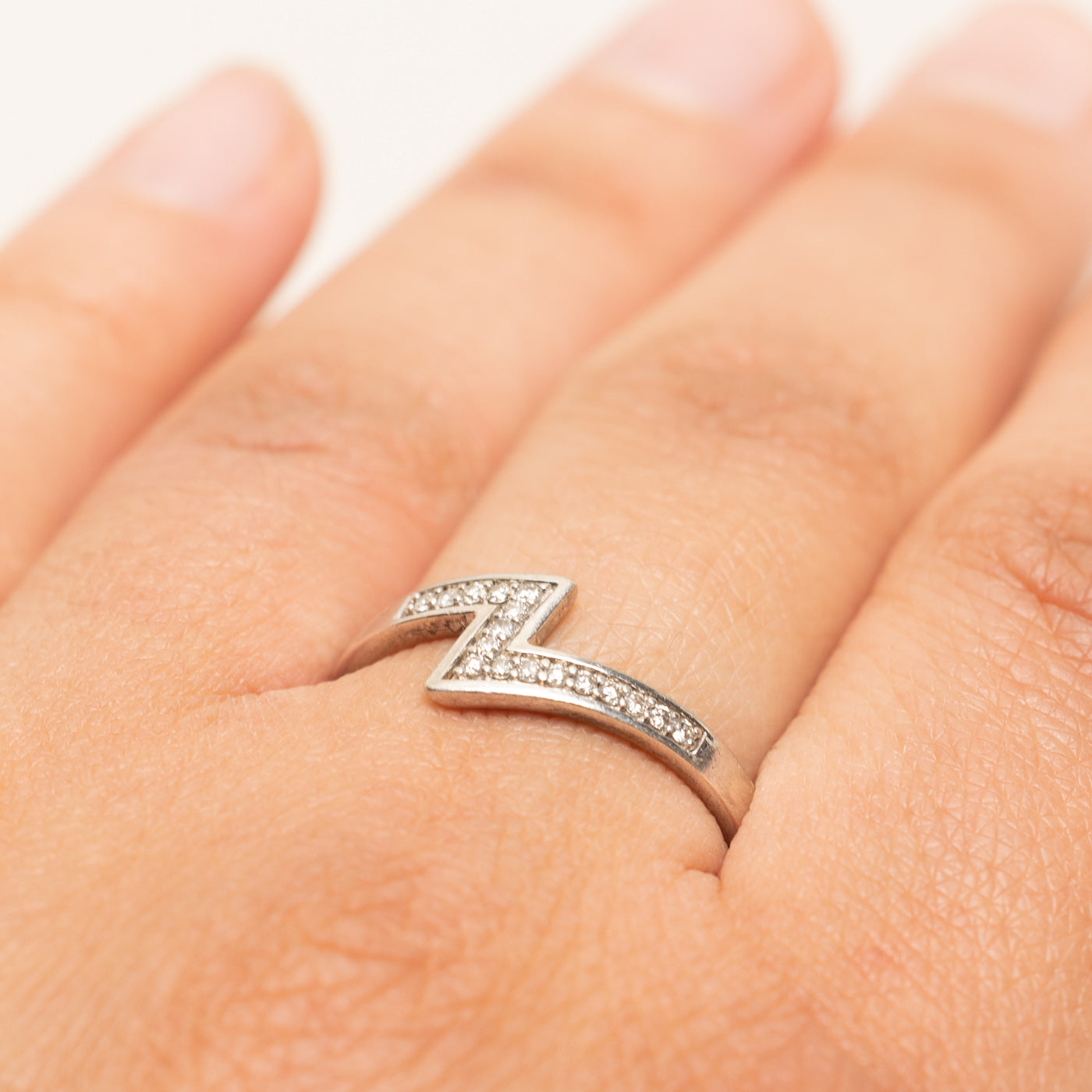 'Disney' Sterling Silver Diamond Zigzag Ring | 0.13ctw | SZ 9
