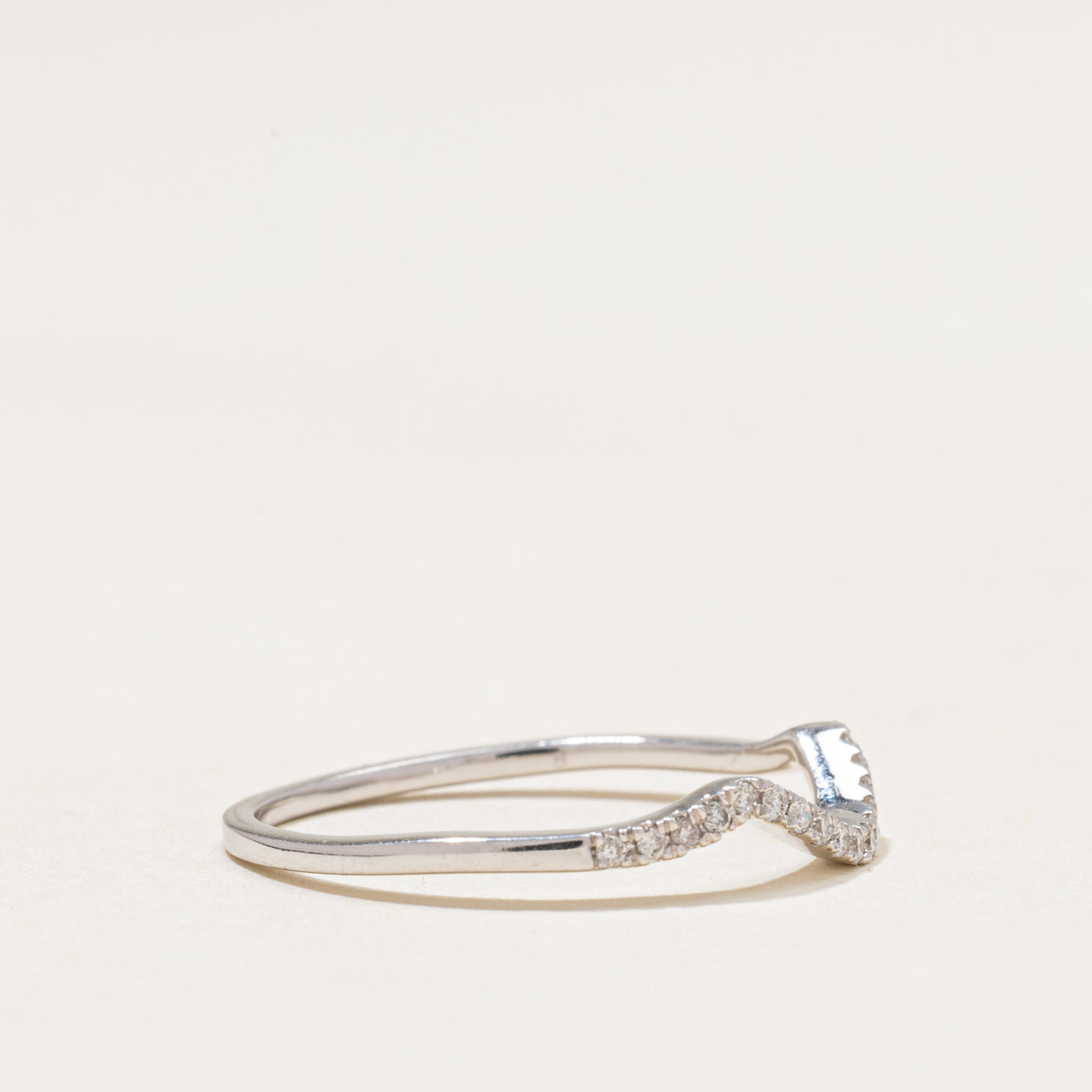 14k Semi Eternity Diamond Contour Ring | 0.21ctw | SZ 7.25