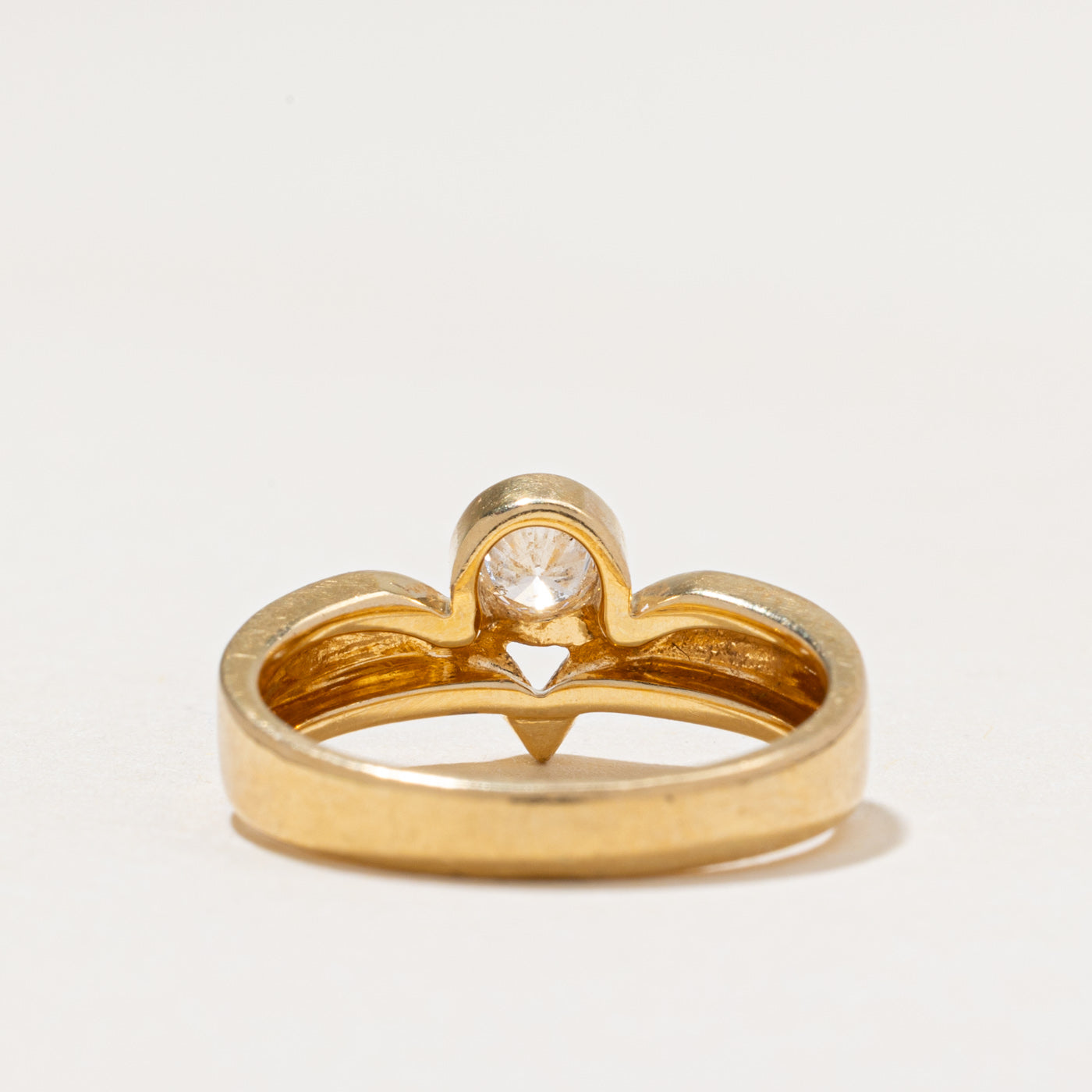 Bezel Set Diamond Chevron Design Ring | 0.28ct | SZ 6