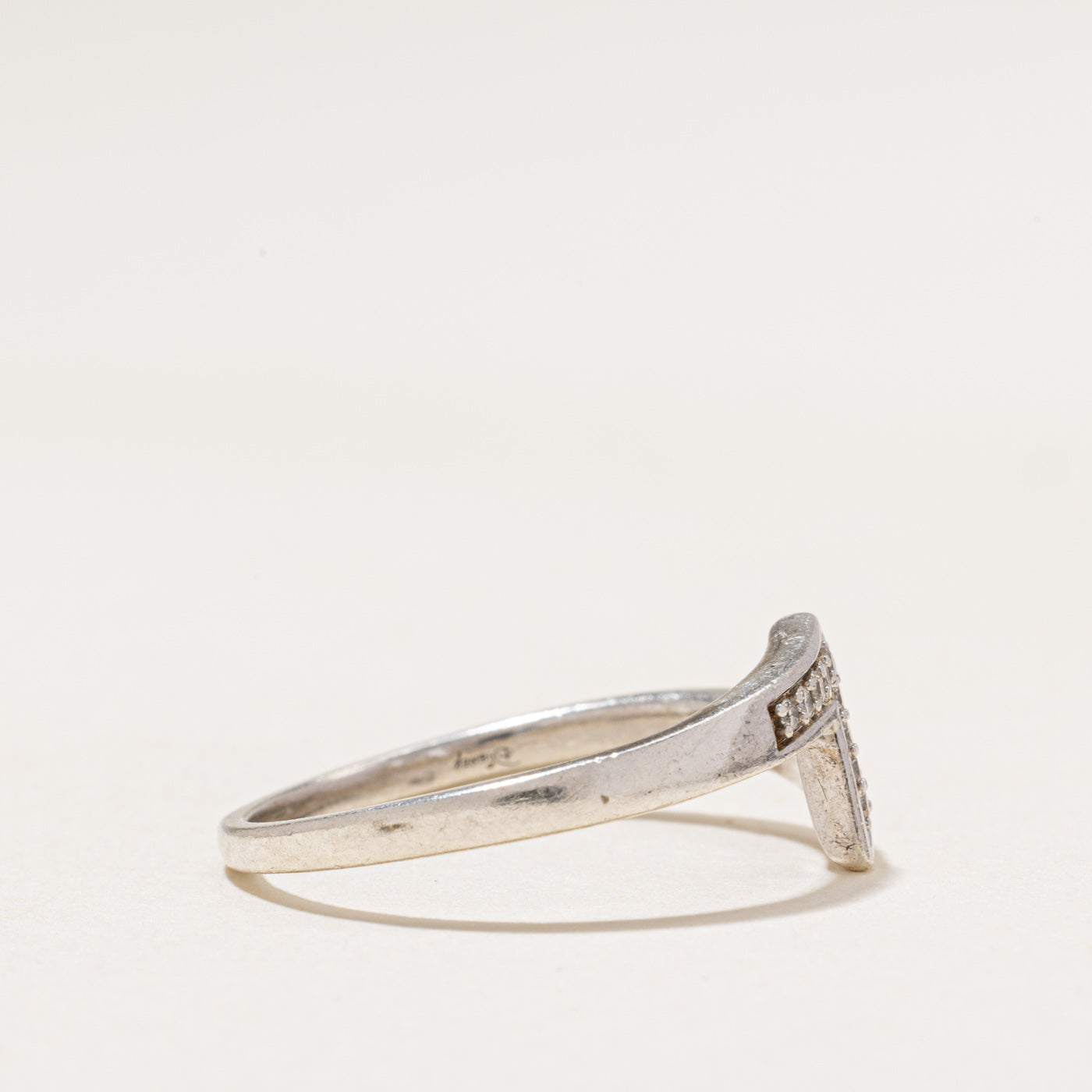 'Disney' Sterling Silver Diamond Zigzag Ring | 0.13ctw | SZ 9