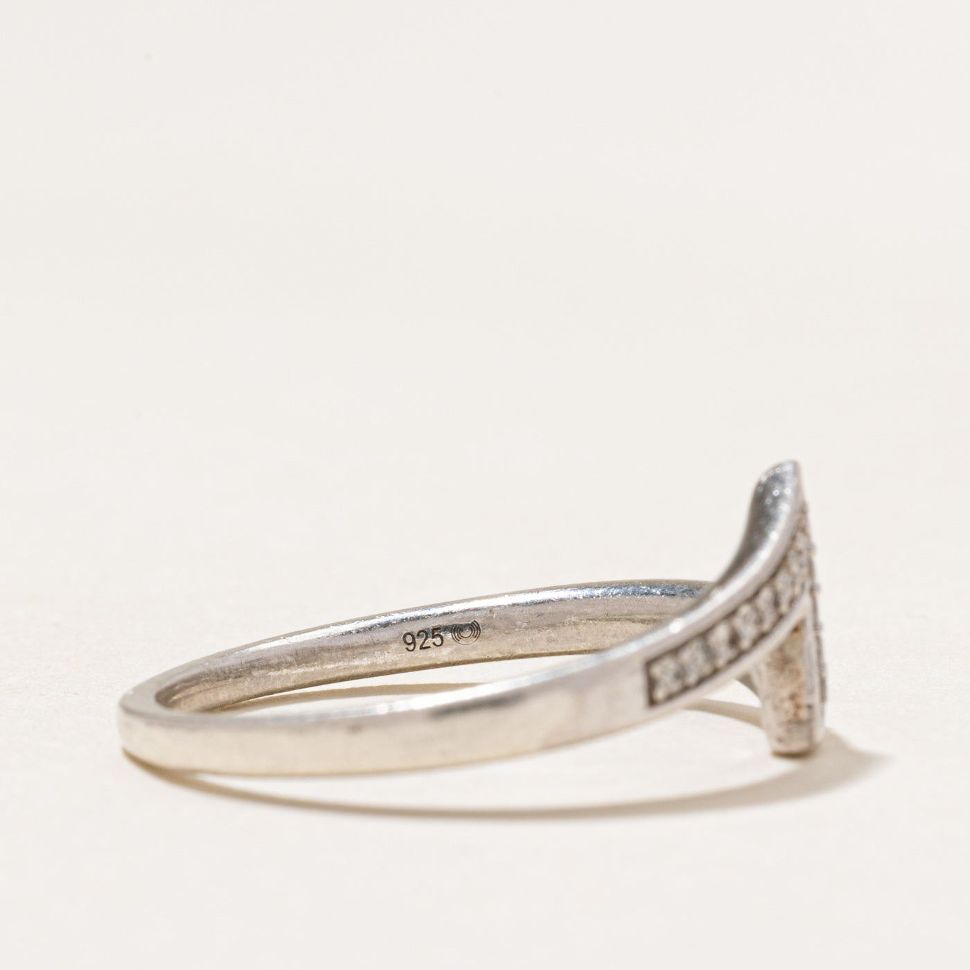 'Disney' Sterling Silver Diamond Zigzag Ring | 0.13ctw | SZ 9