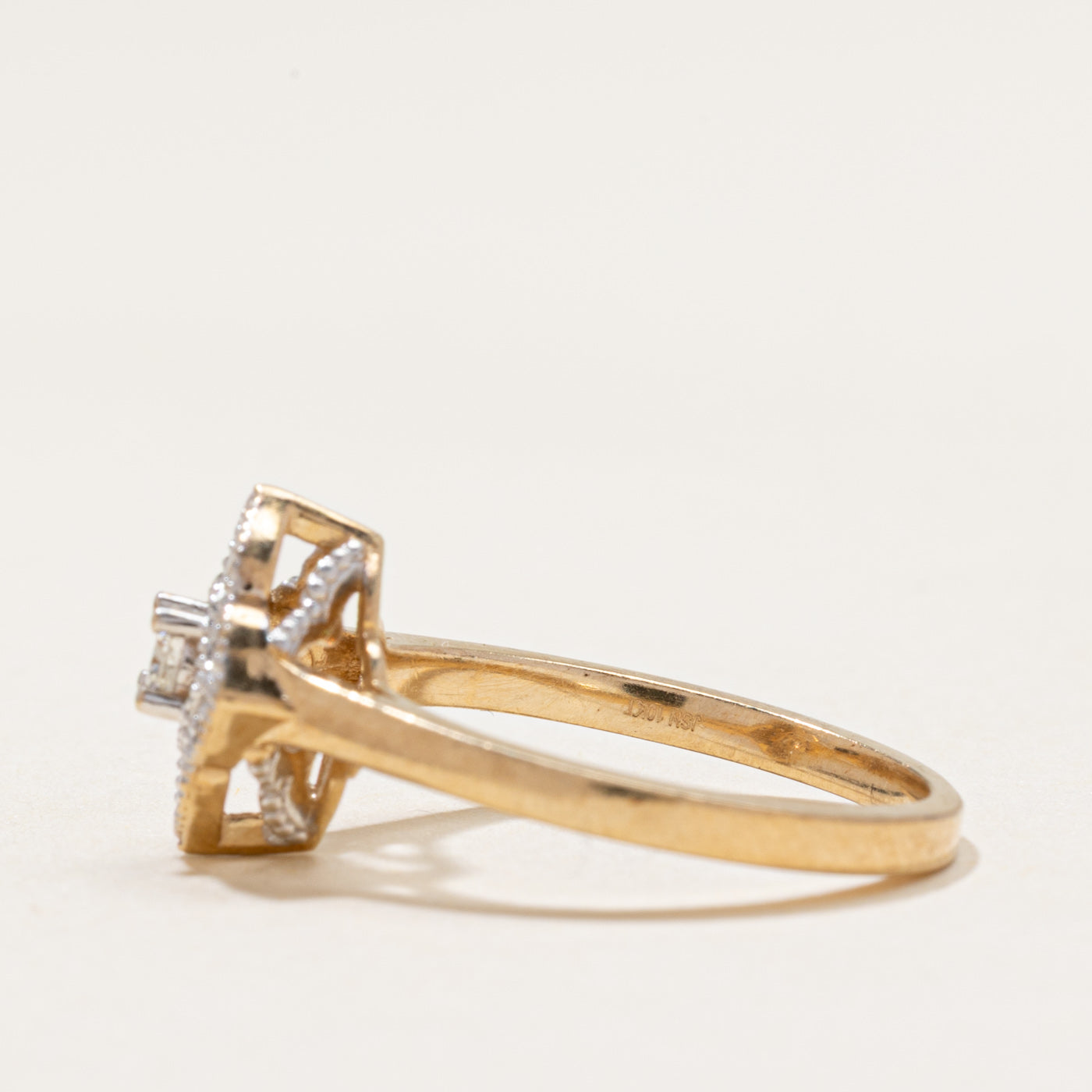 10k Diamond Cluster Ring | 0.18ctw | SZ 6.25