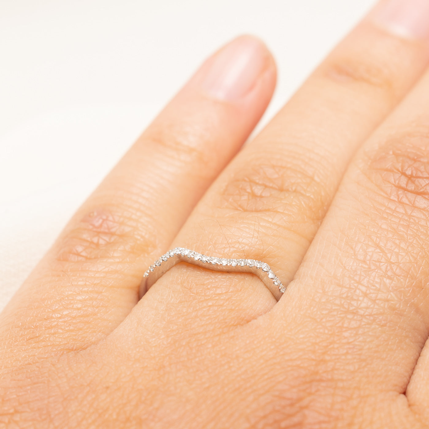 14k Semi Eternity Diamond Contour Ring | 0.21ctw | SZ 7.25