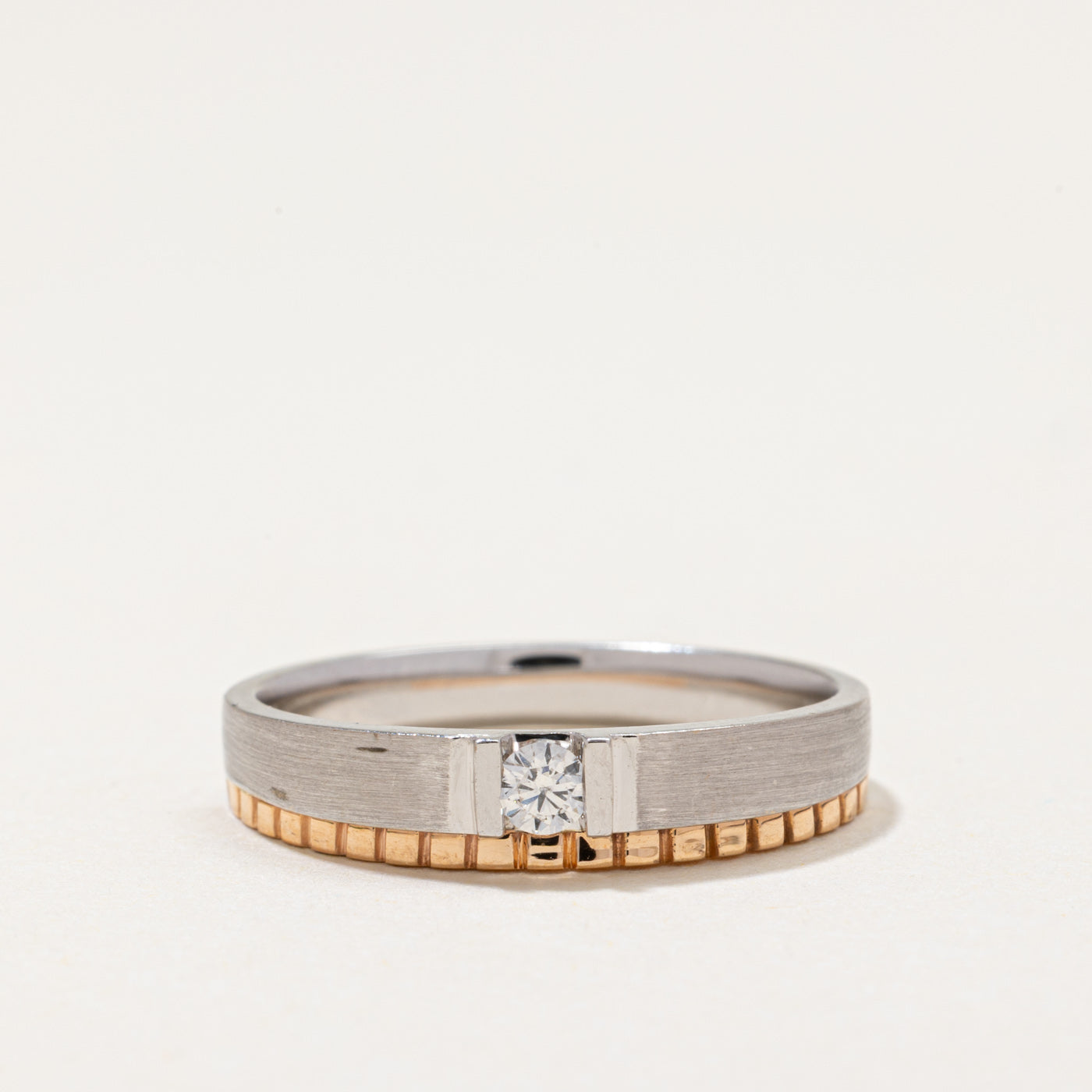 Alliance bicolore demi-cannelée sertie de diamants | 0,095 ct | Taille 8,5
