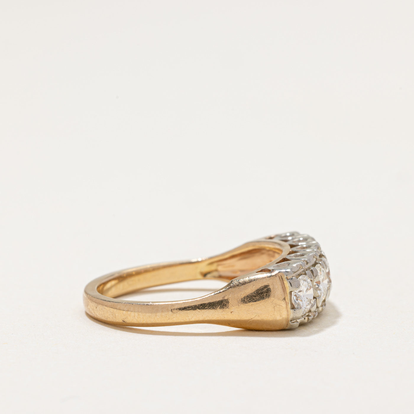 Bague cinq diamants | 0,84 ct au total | Taille 7,5