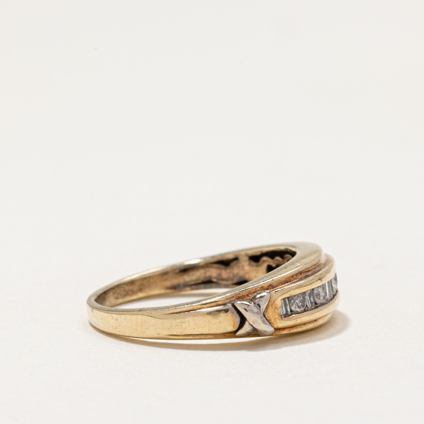 Channel Set Diamond & Hidden 'Mom' Ring | 0.17ctw | SZ 5.25