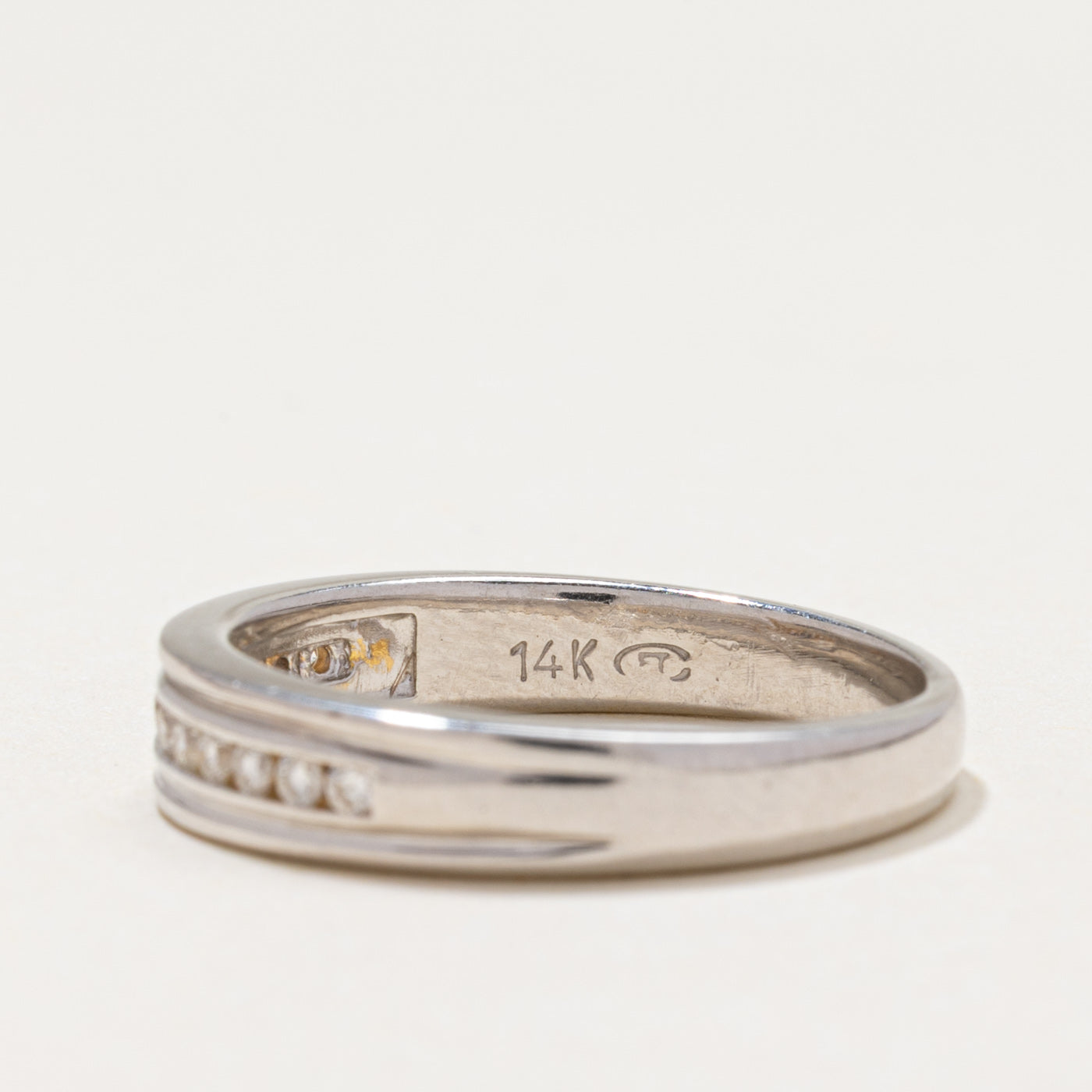 14k Channel Set Diamond Ring | 0.14ctw | SZ 7.25