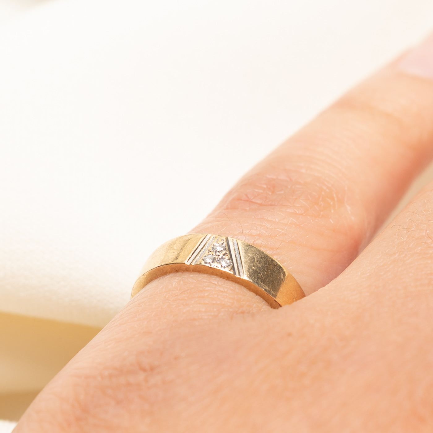 10k Diamond Cluster Band | 0.04ctw | SZ 5.5