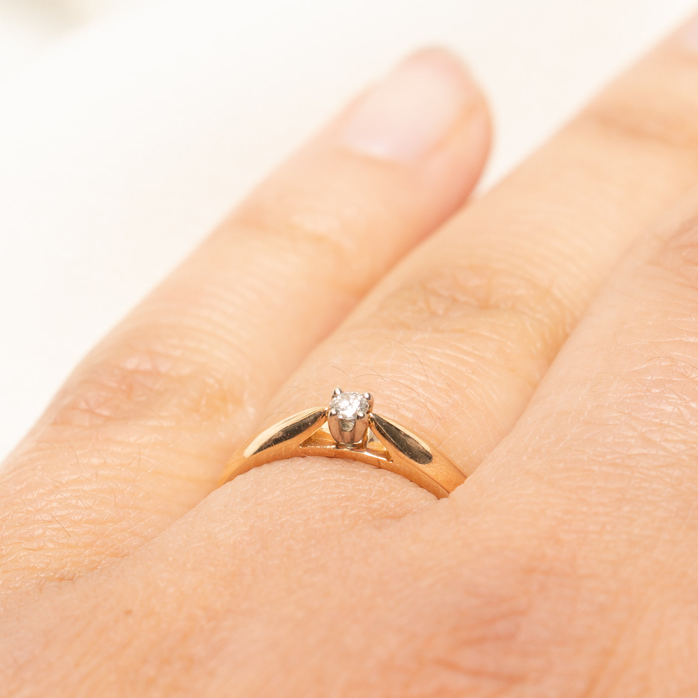 Solitaire Diamond Cathedral Ring | 0.05ct | SZ 6.25